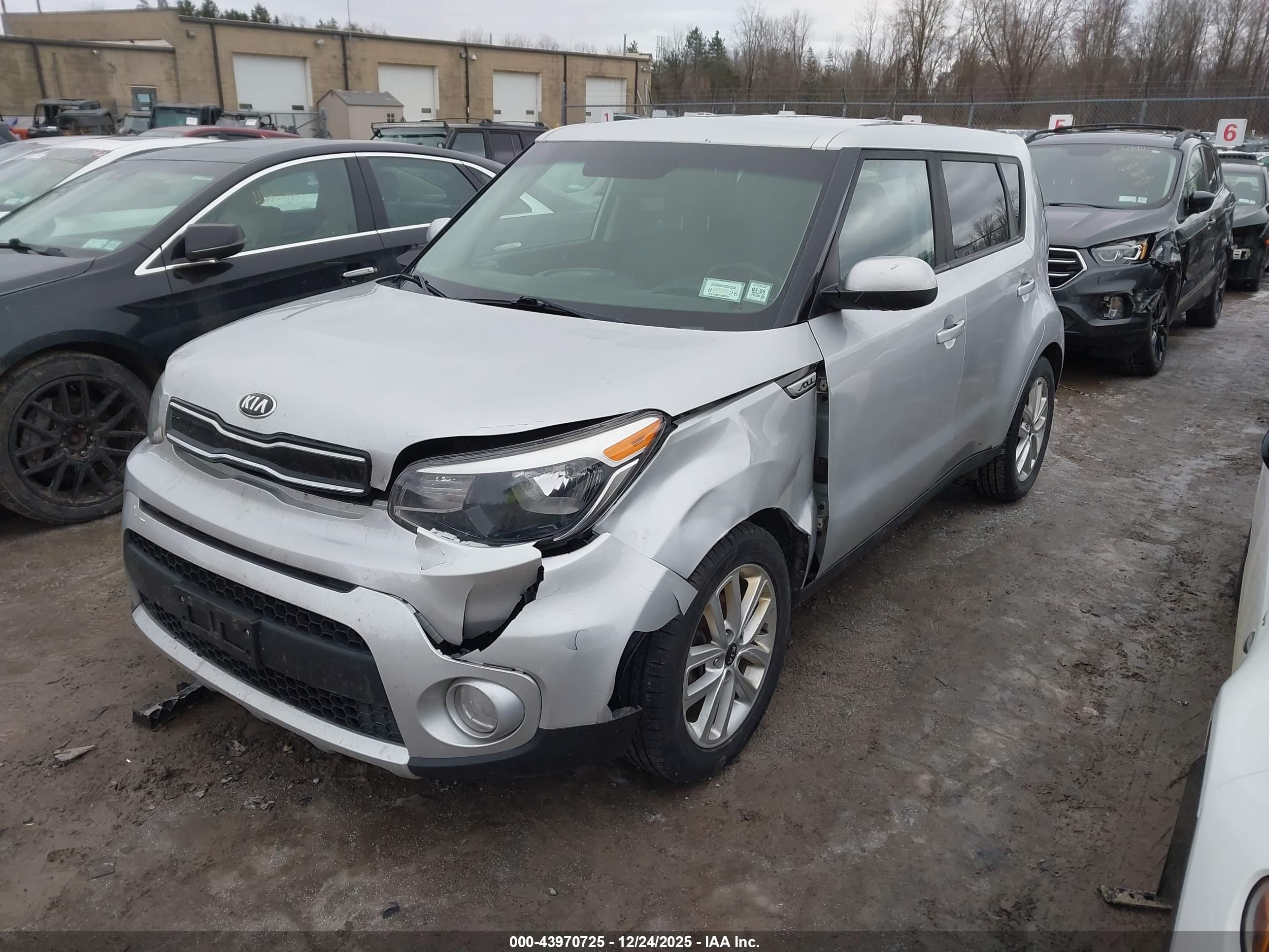 KIA SOUL image 2