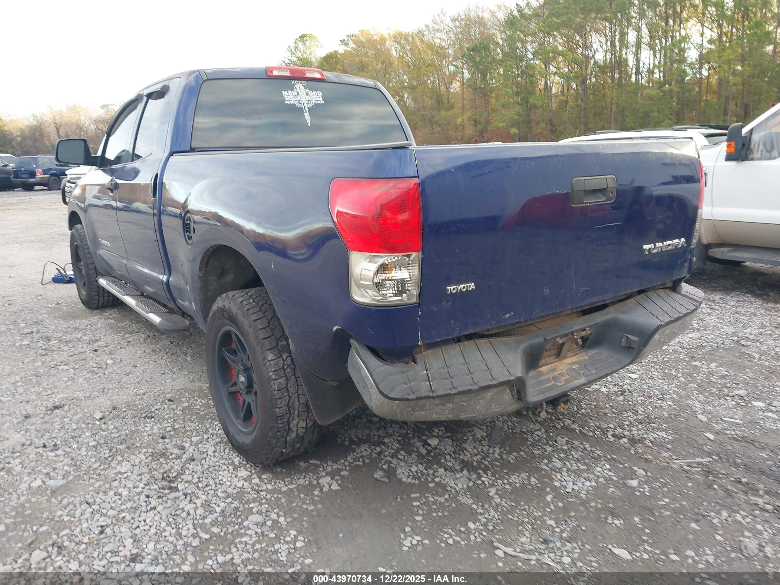 TOYOTA TUNDRA image 3
