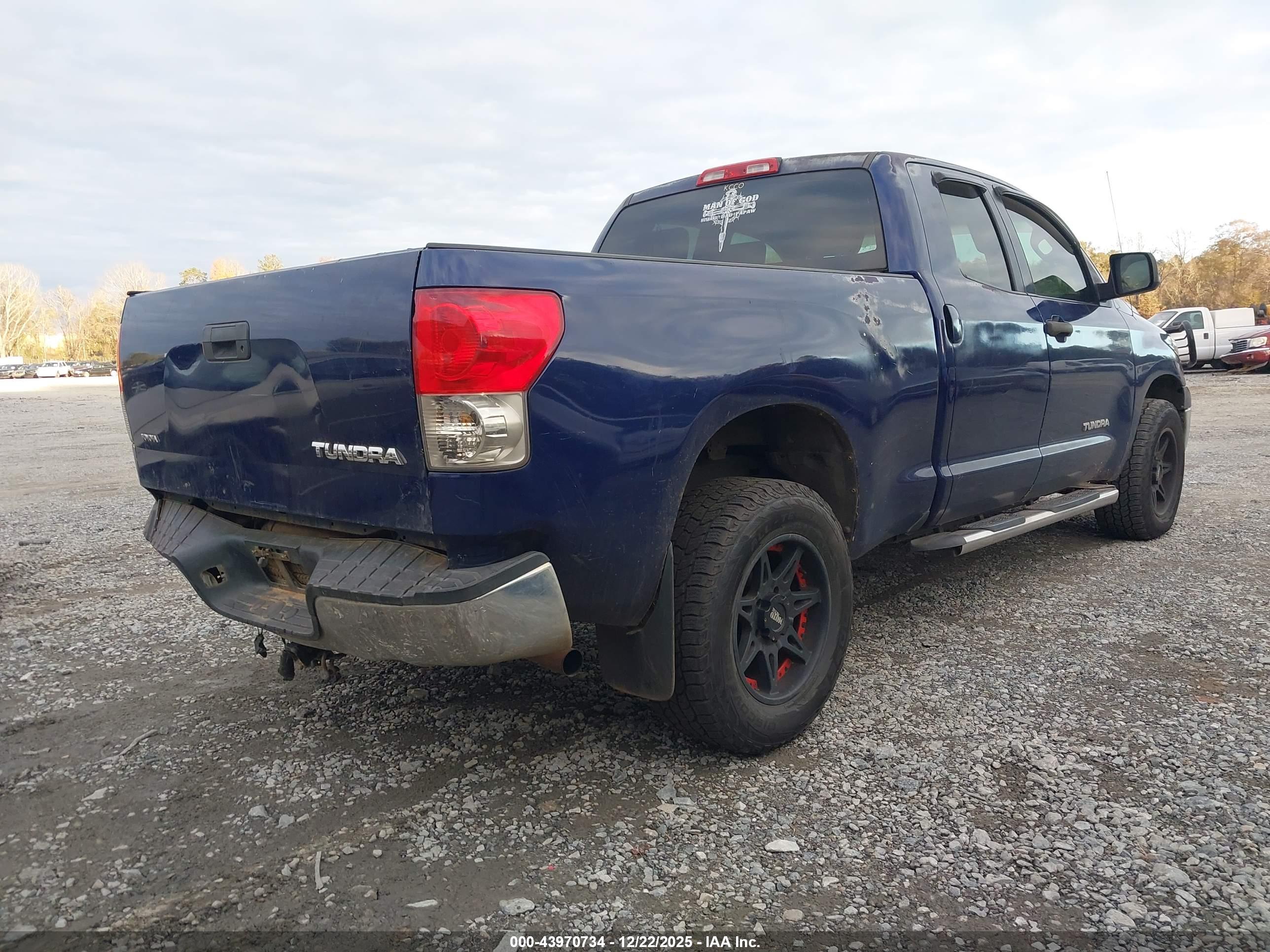 TOYOTA TUNDRA image 4
