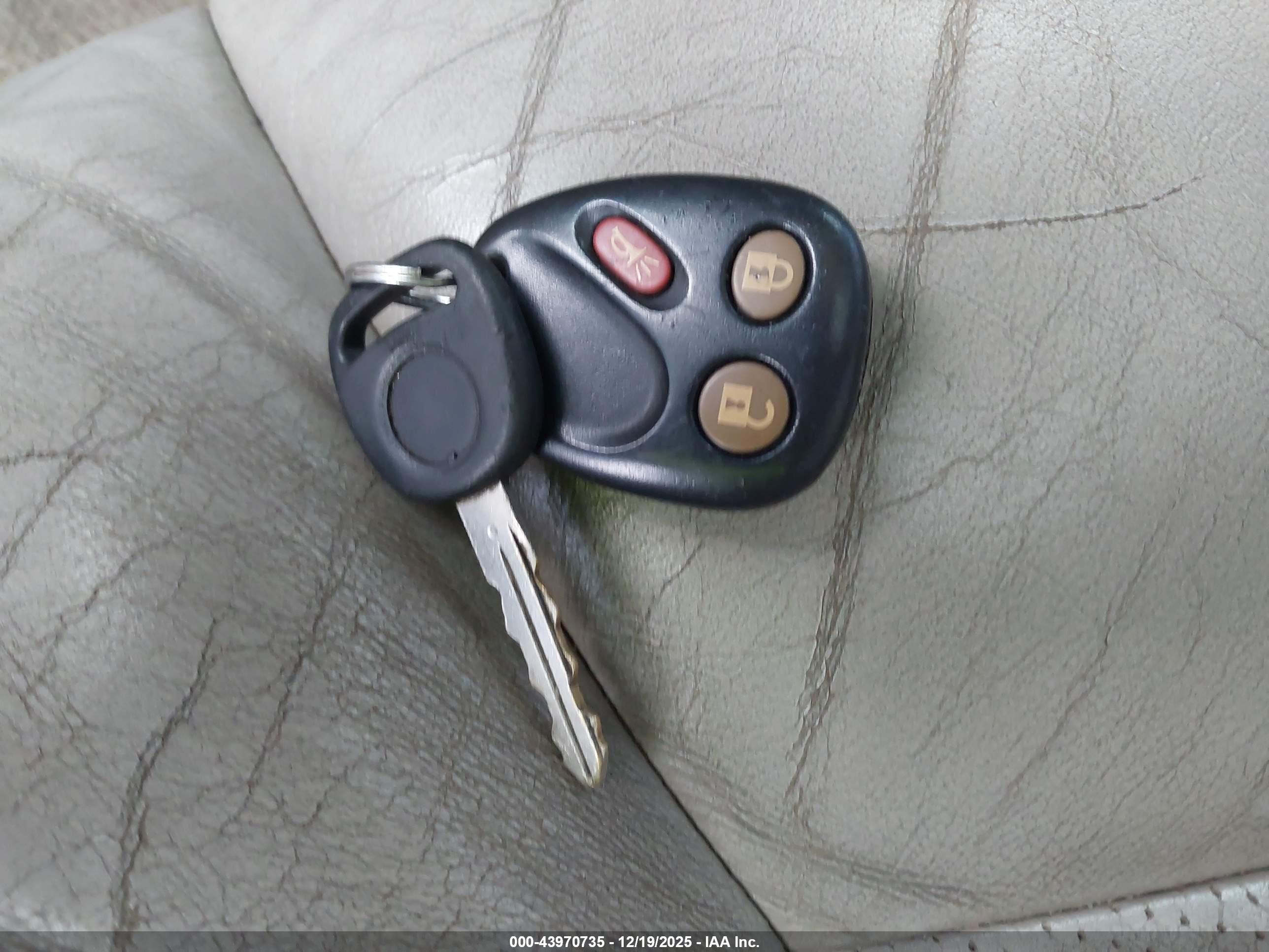 CADILLAC ESCALADE image 11