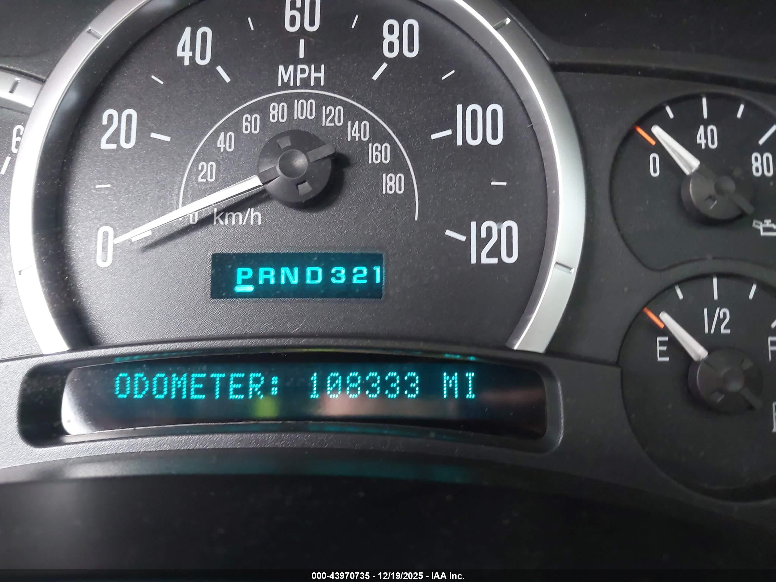 CADILLAC ESCALADE image 7