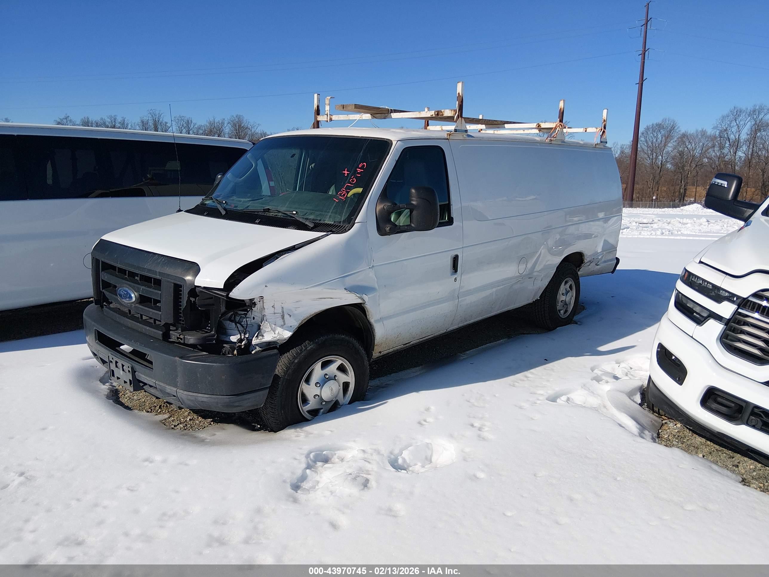 FORD E-250 image 2