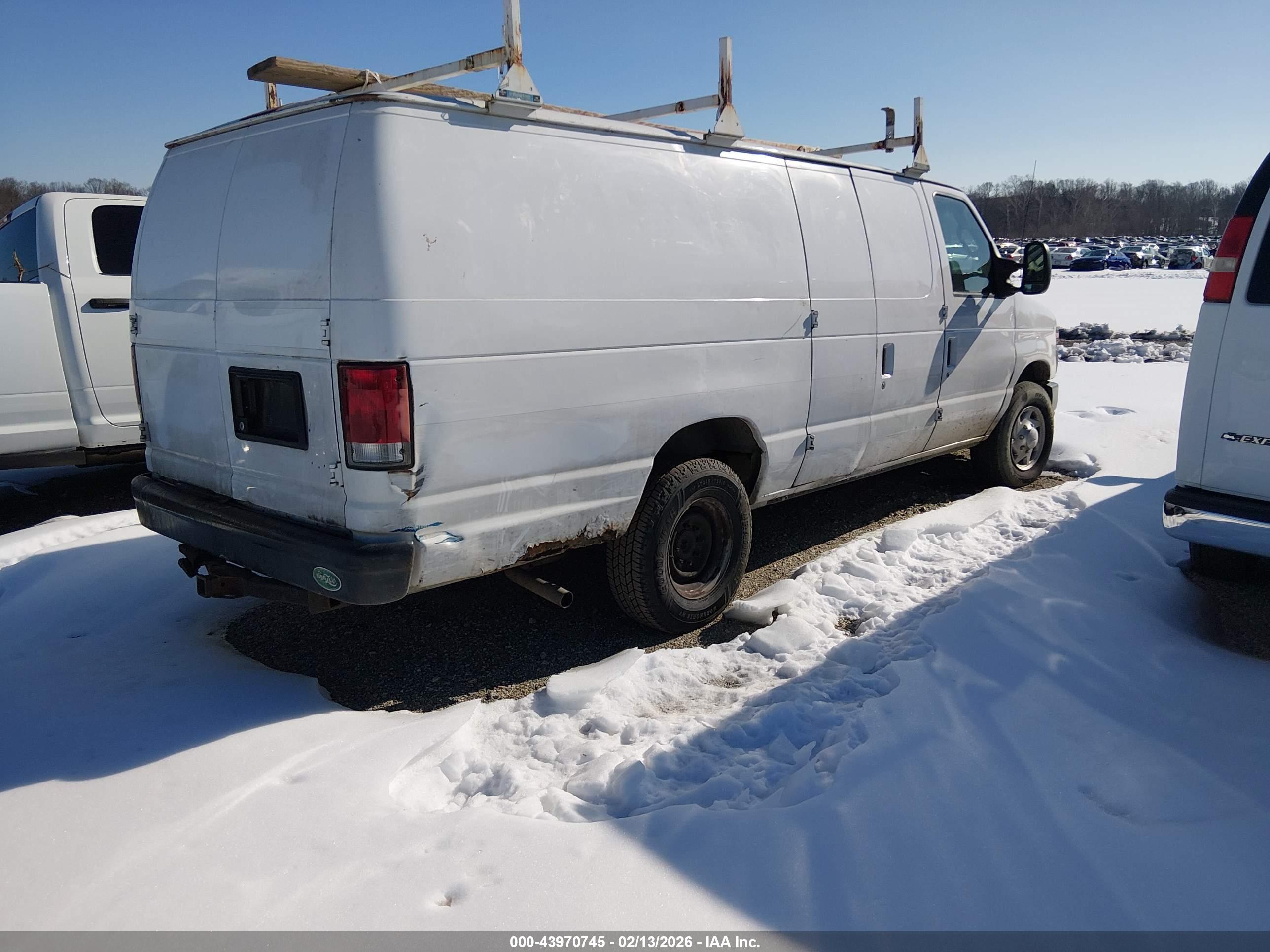 FORD E-250 image 4