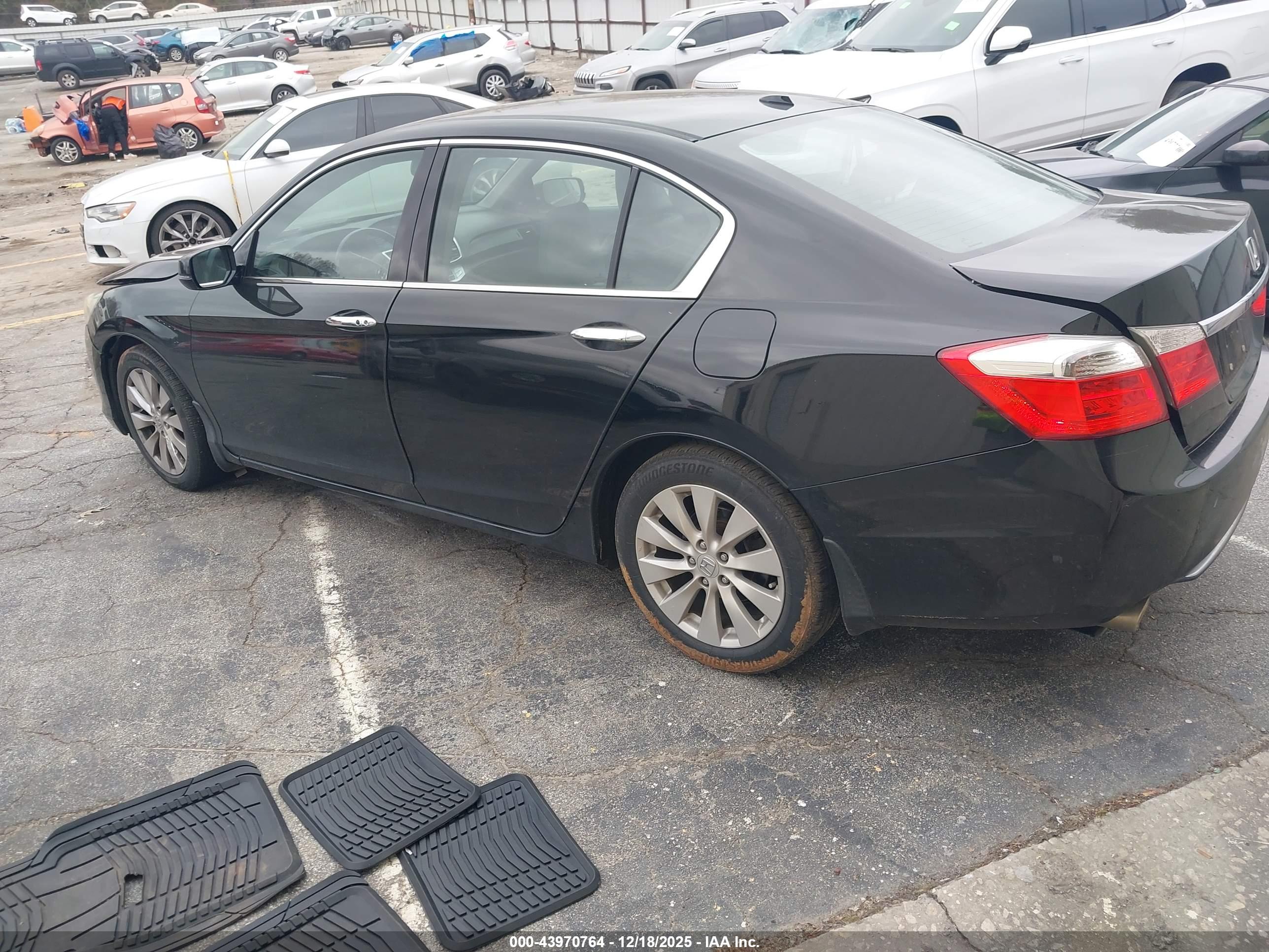 HONDA ACCORD image 3