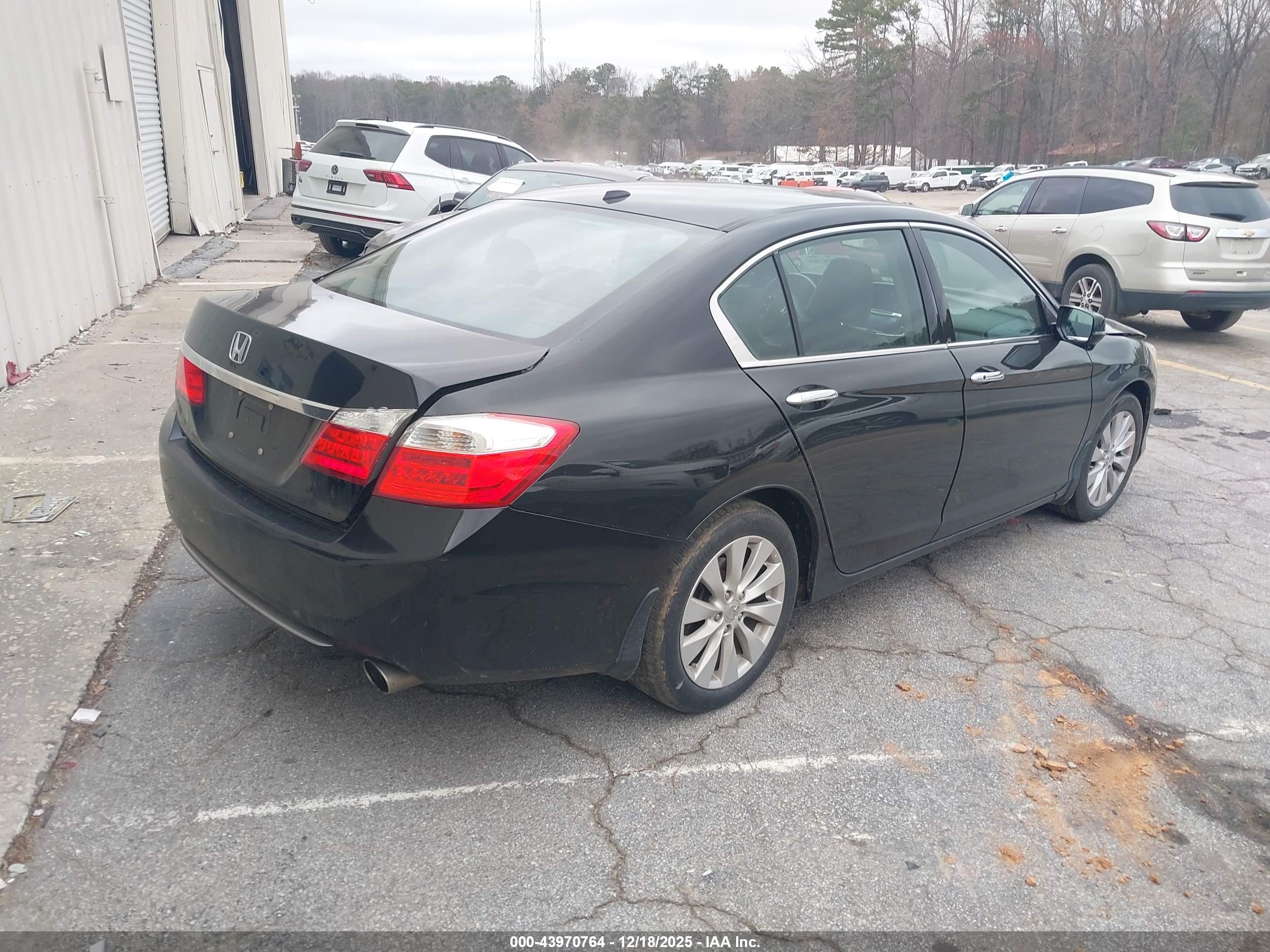 HONDA ACCORD image 4