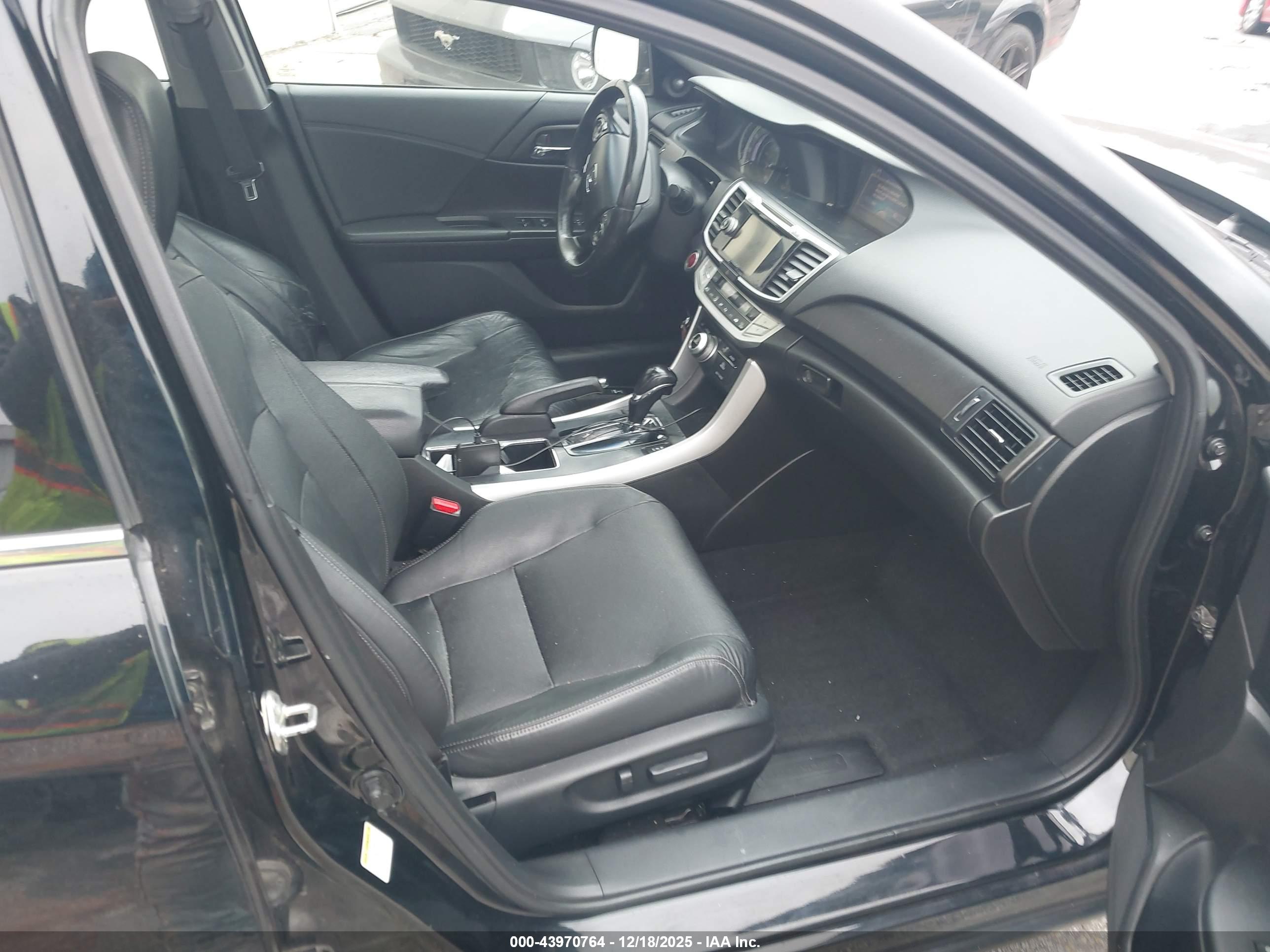 HONDA ACCORD image 5