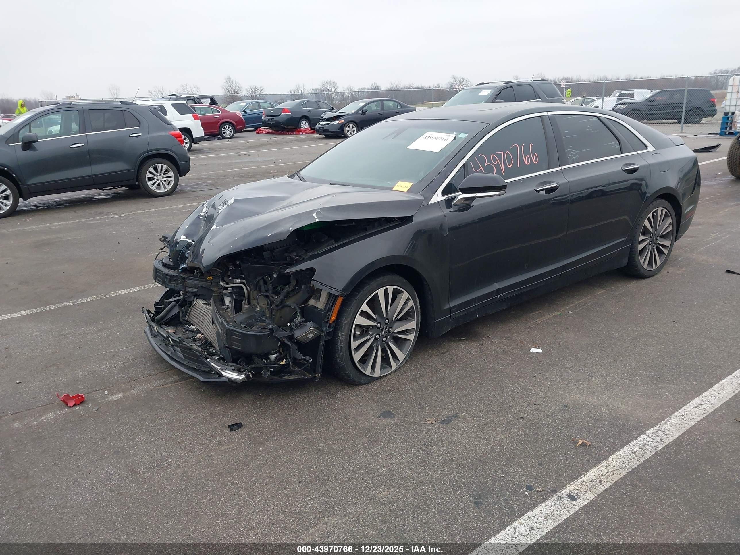 LINCOLN MKZ image 2