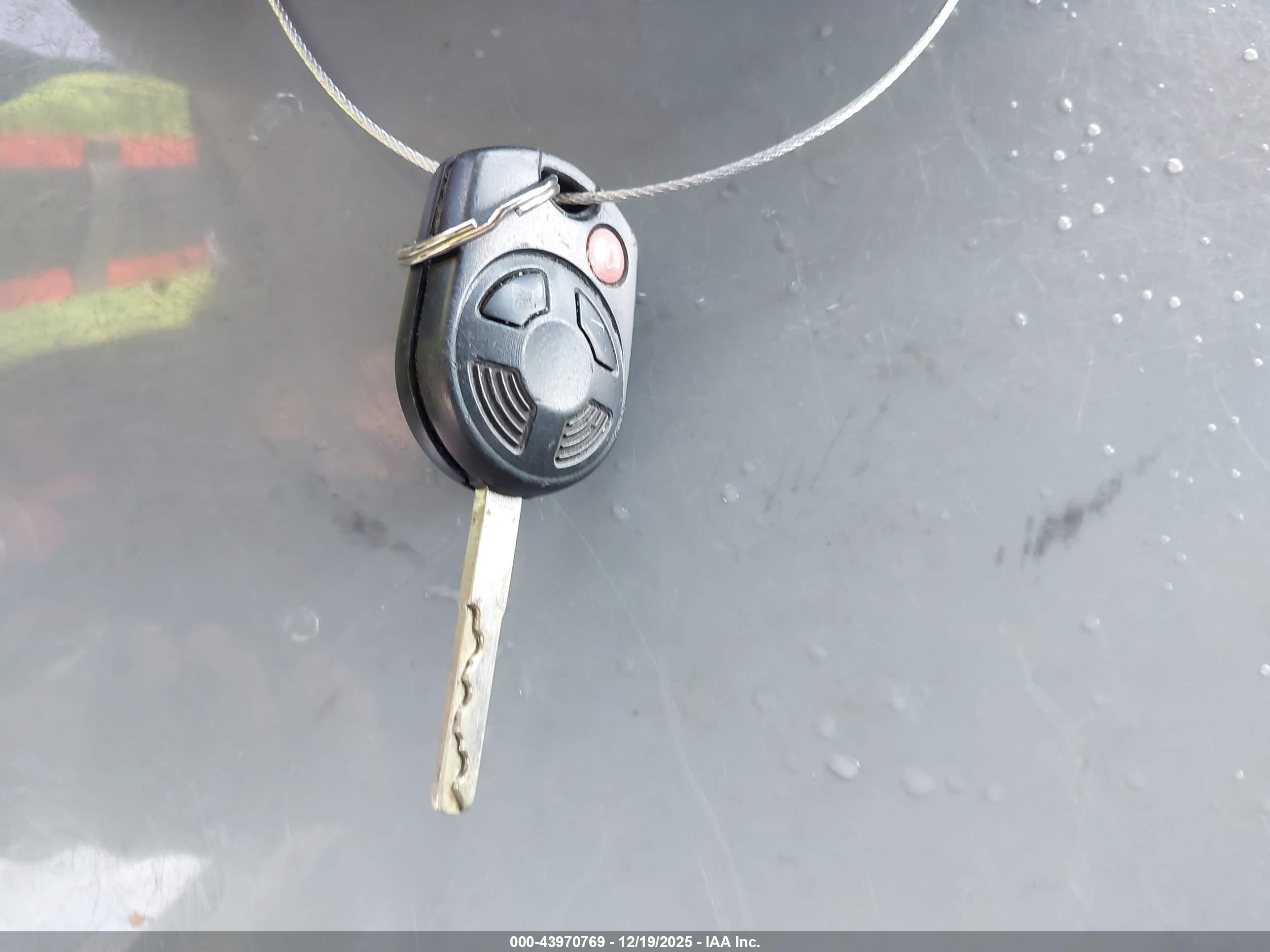 FORD ESCAPE image 11