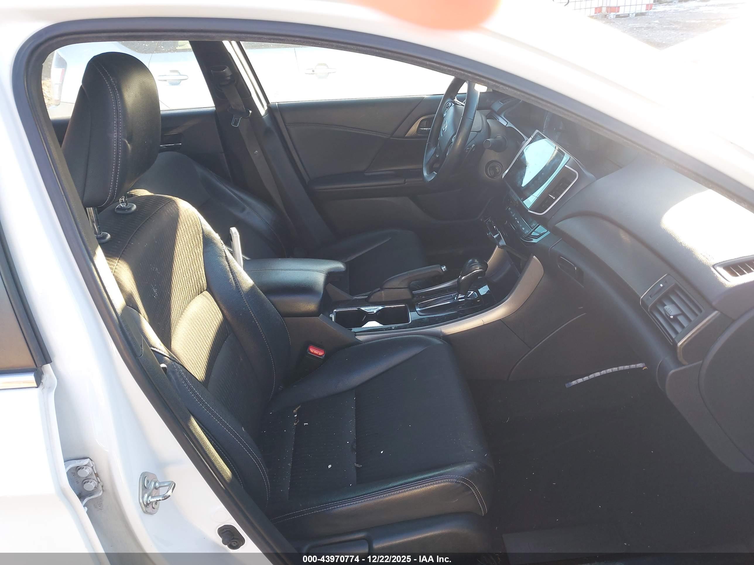 HONDA ACCORD image 5
