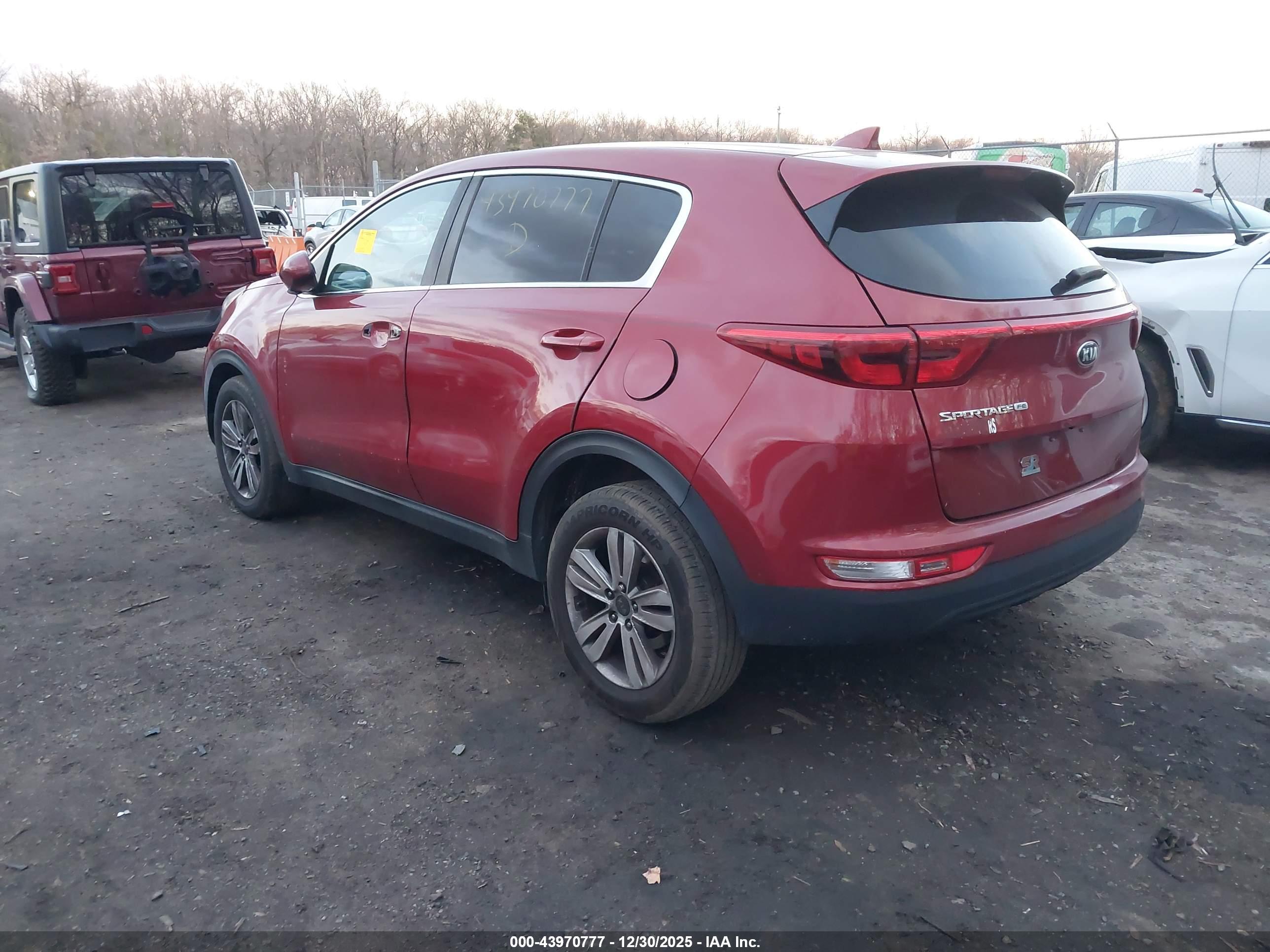 KIA SPORTAGE image 3