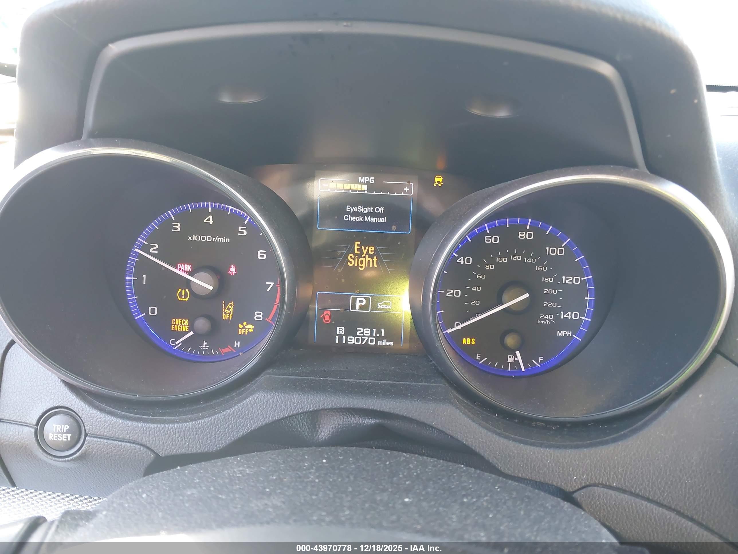 SUBARU OUTBACK image 7