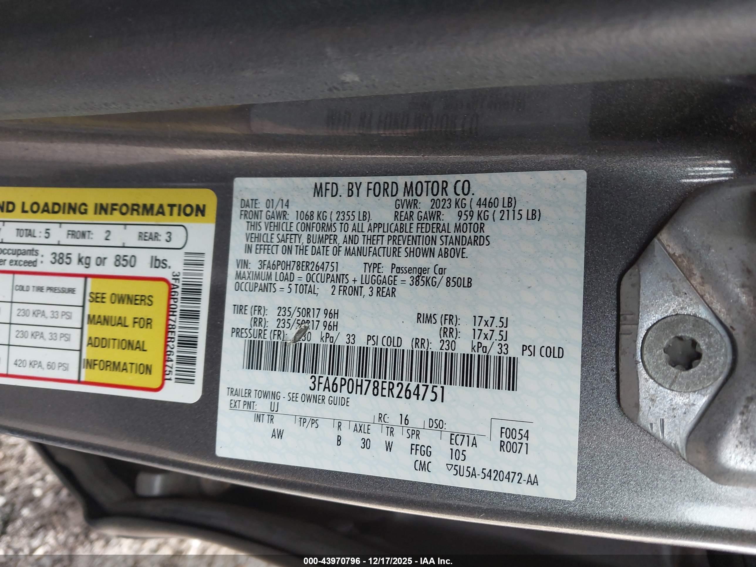 FORD FUSION image 9