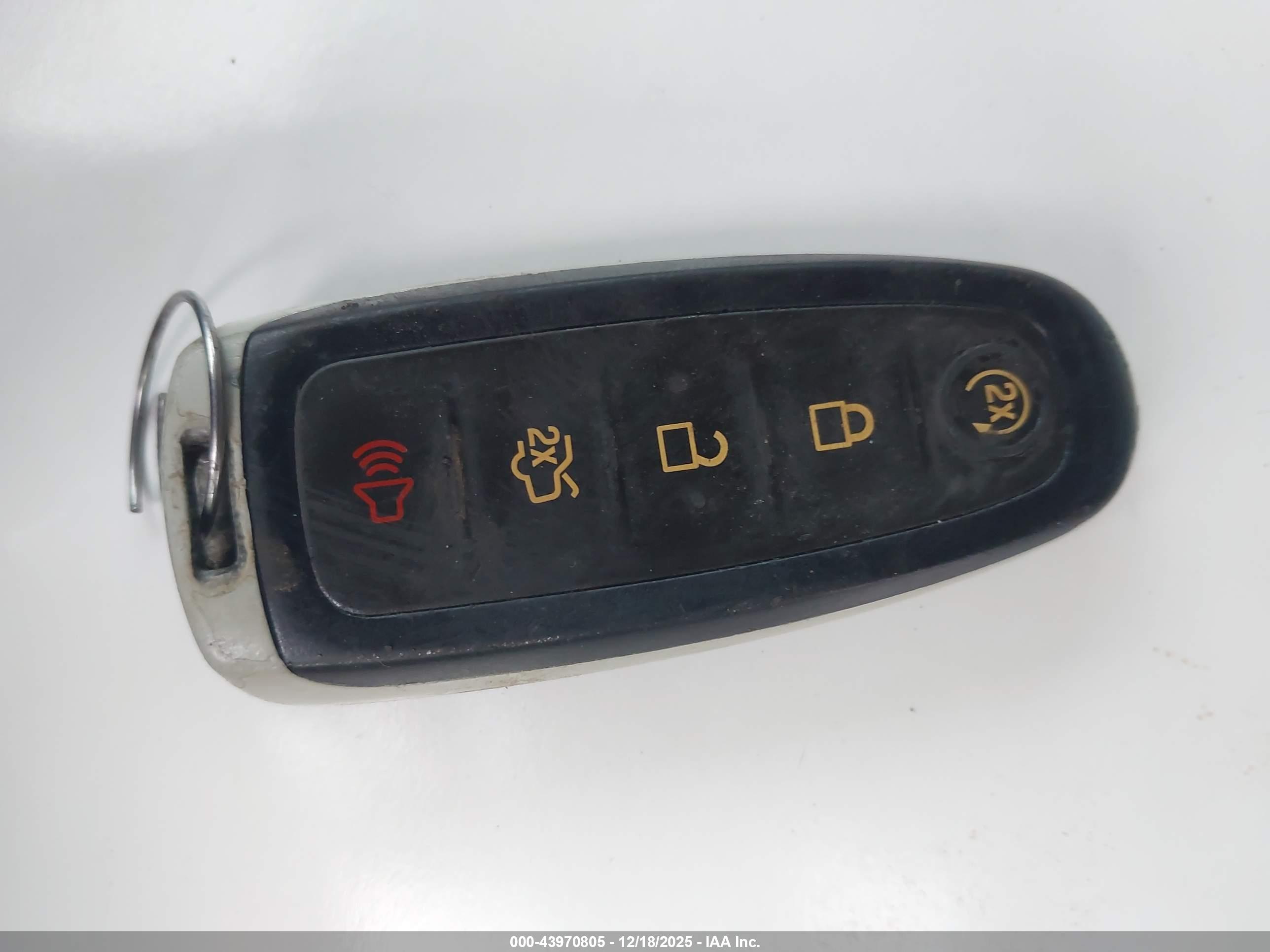 FORD ESCAPE image 11