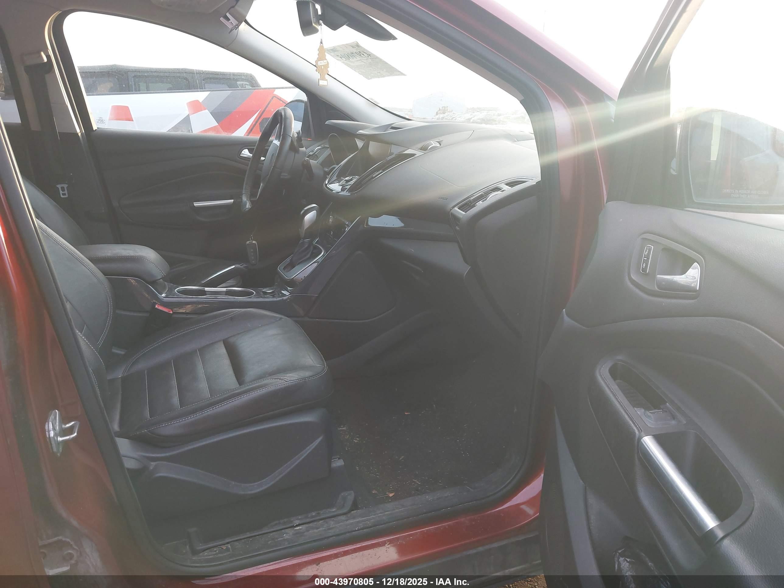 FORD ESCAPE image 5