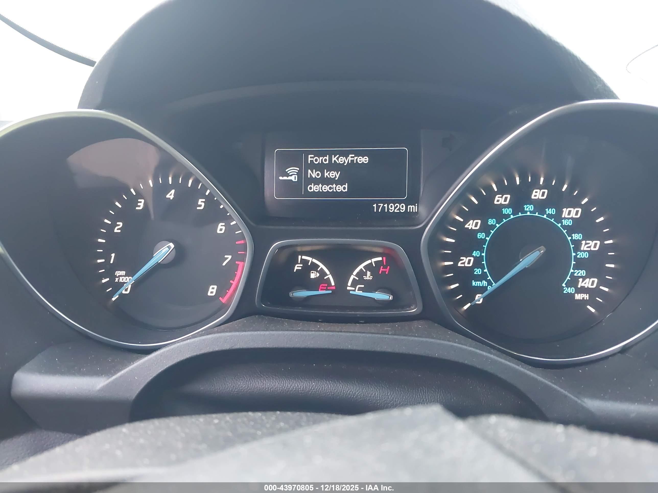 FORD ESCAPE image 7