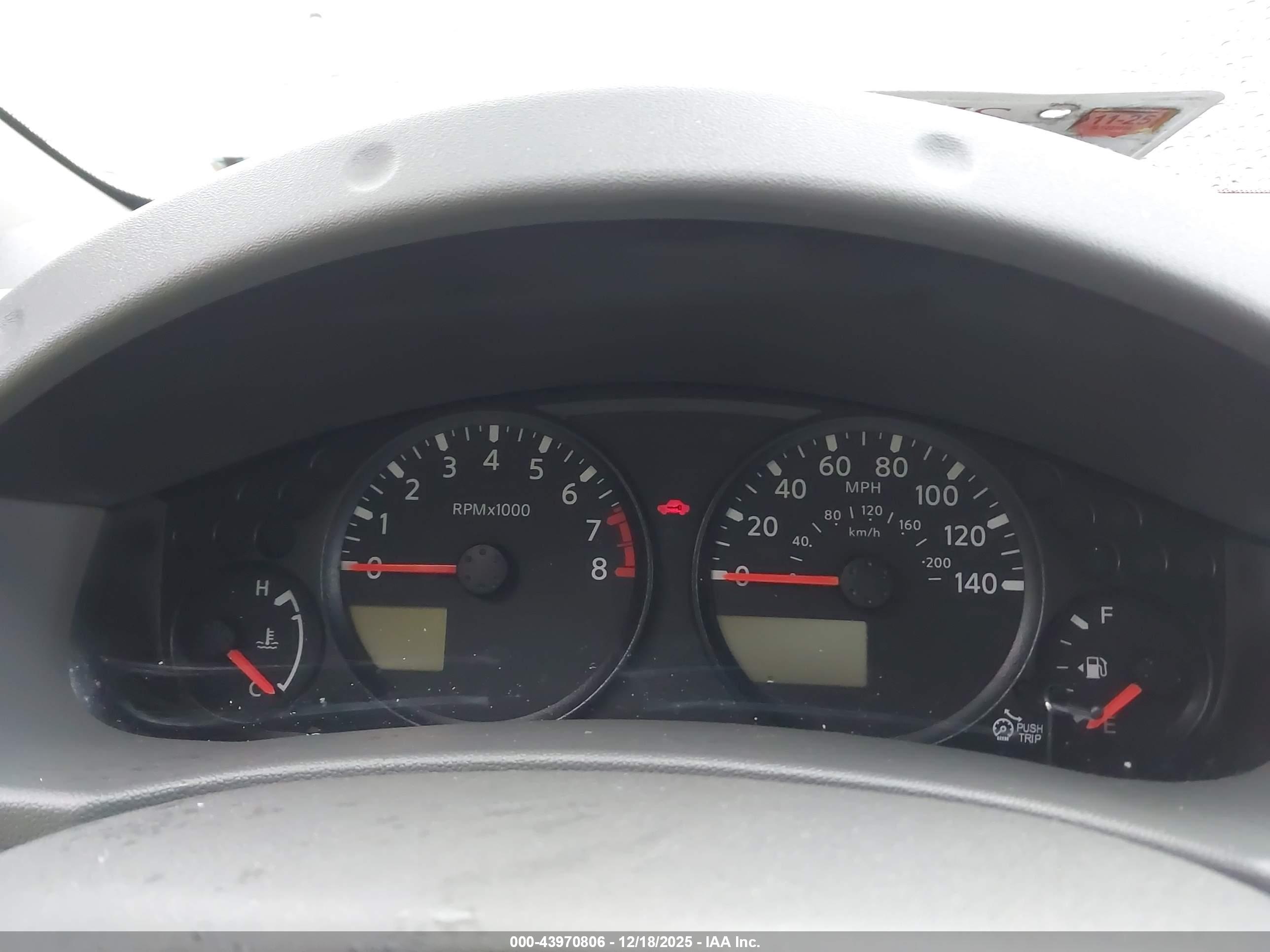 NISSAN FRONTIER image 7