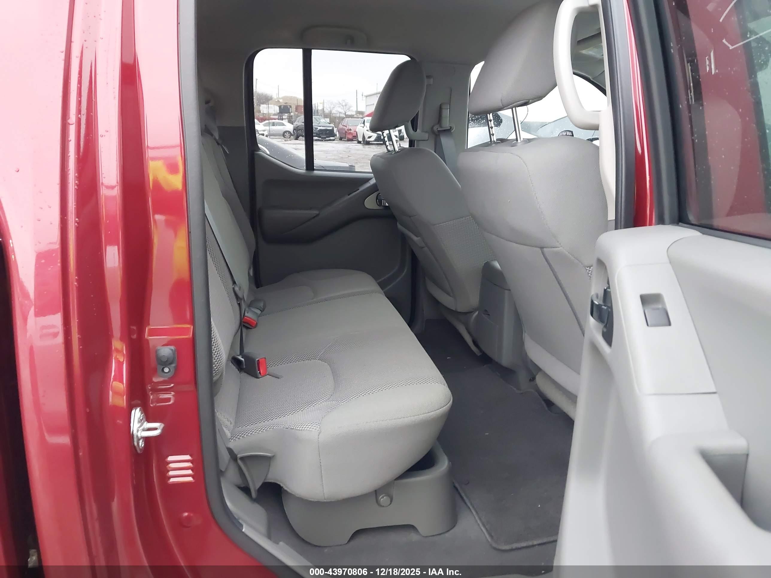 NISSAN FRONTIER image 8