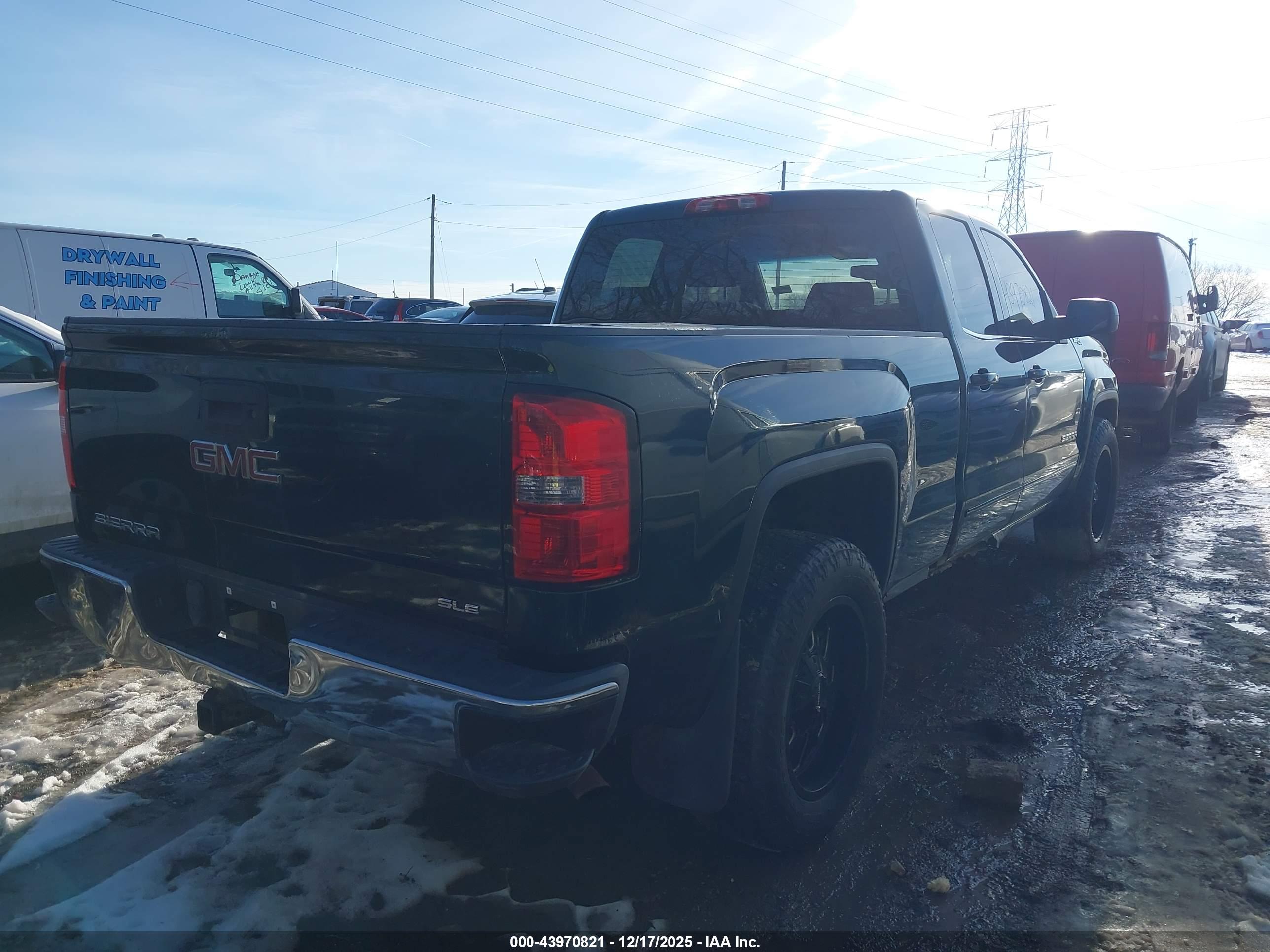 GMC SIERRA image 4