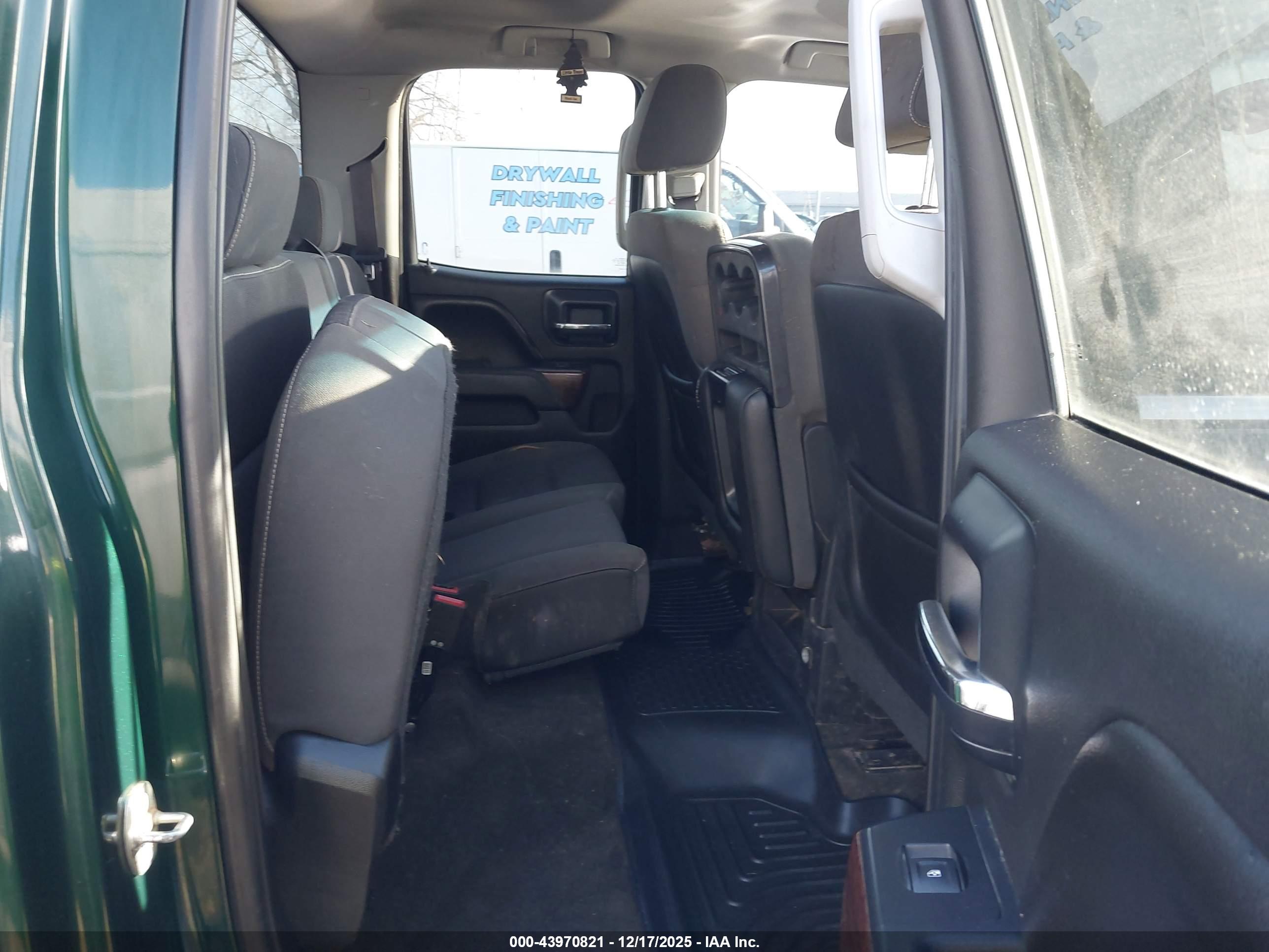 GMC SIERRA image 8