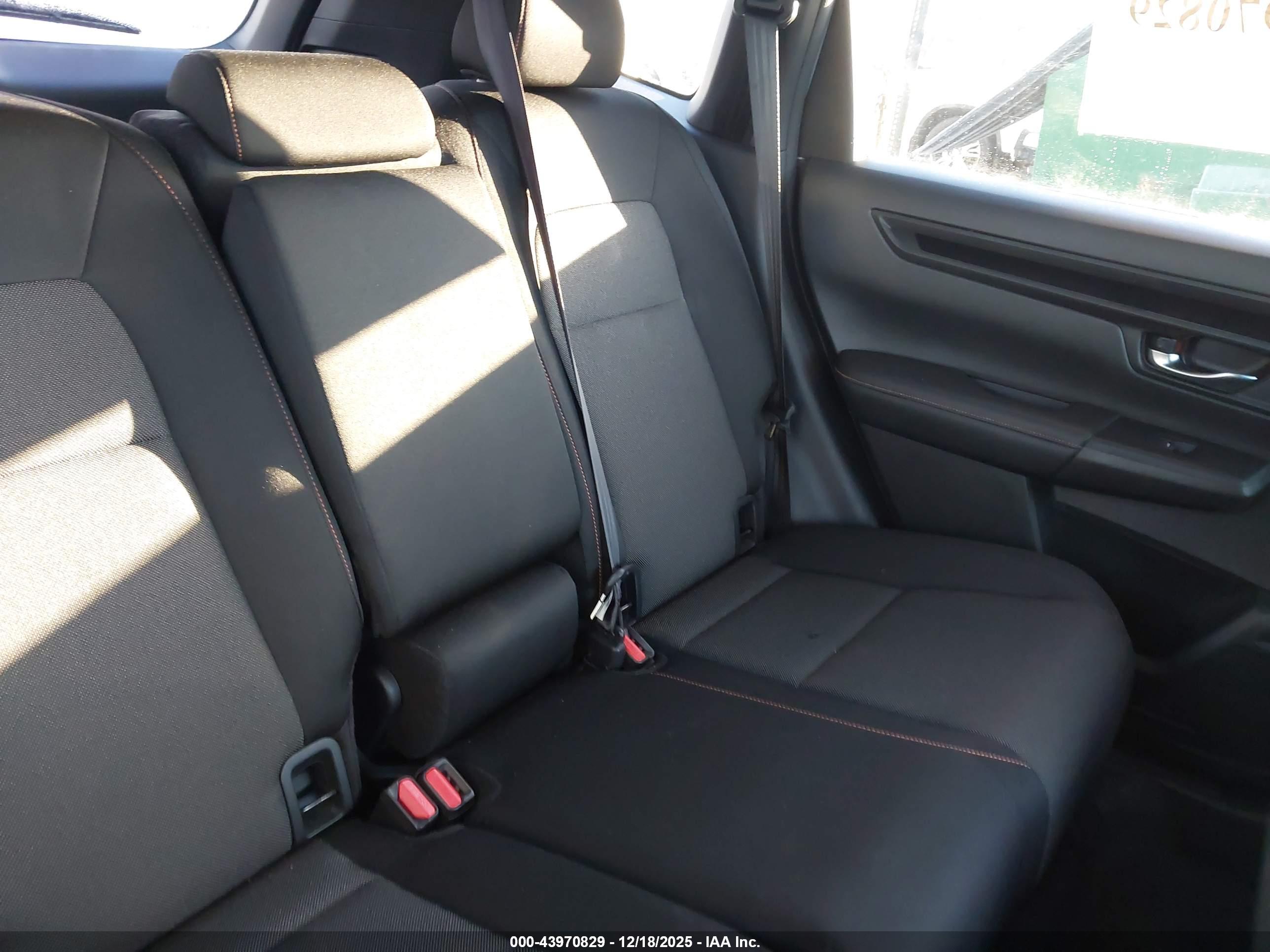 HONDA CR-V image 8