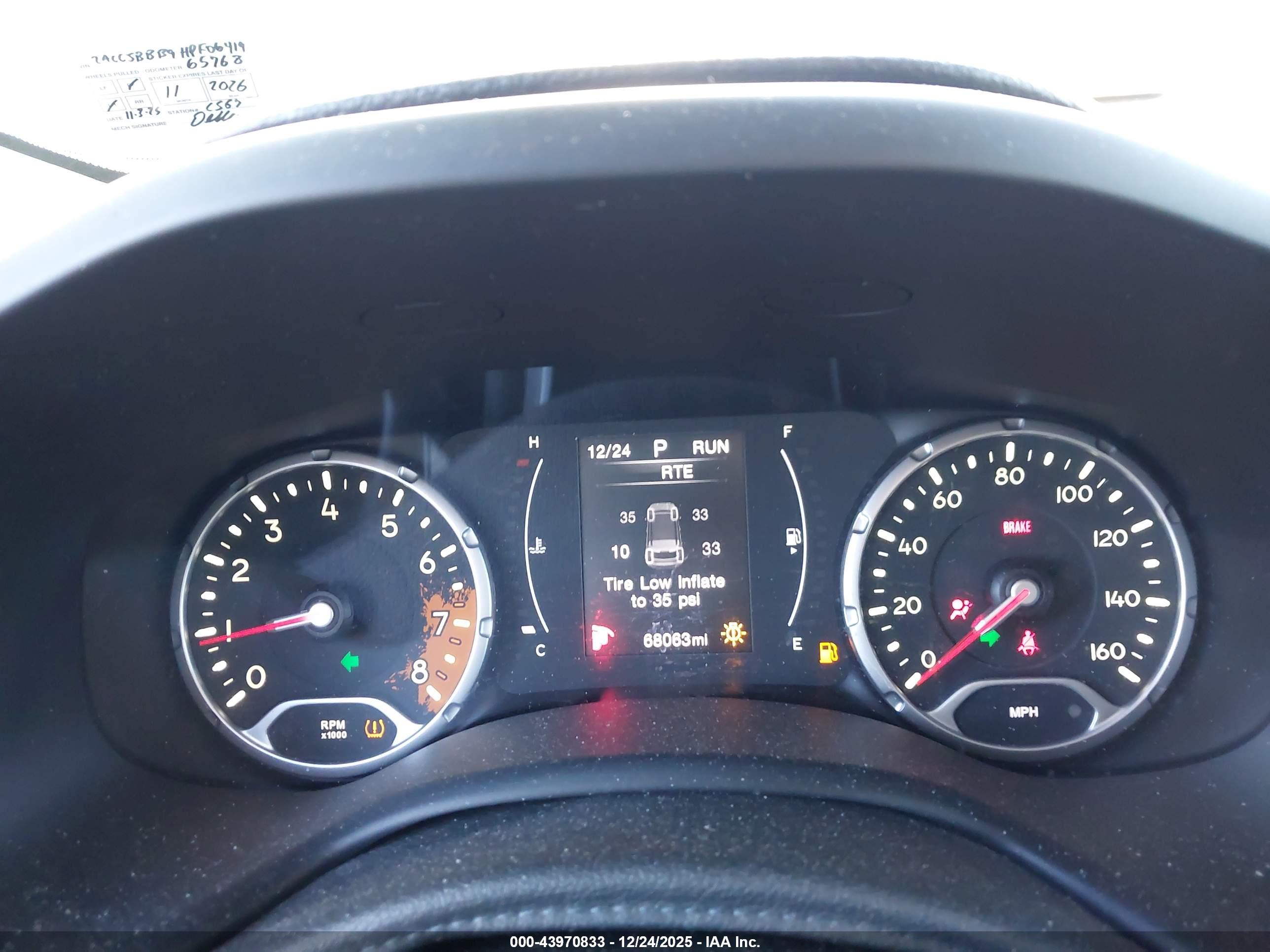 JEEP RENEGADE image 7