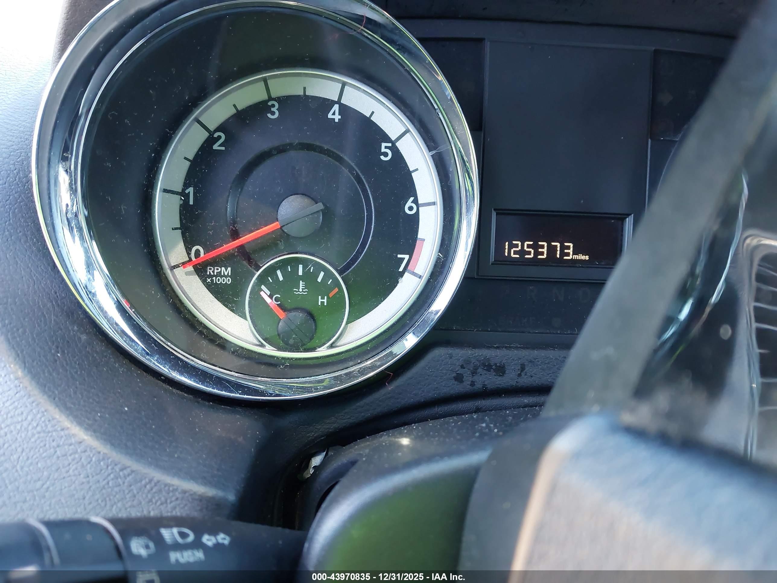 DODGE GRAND image 7