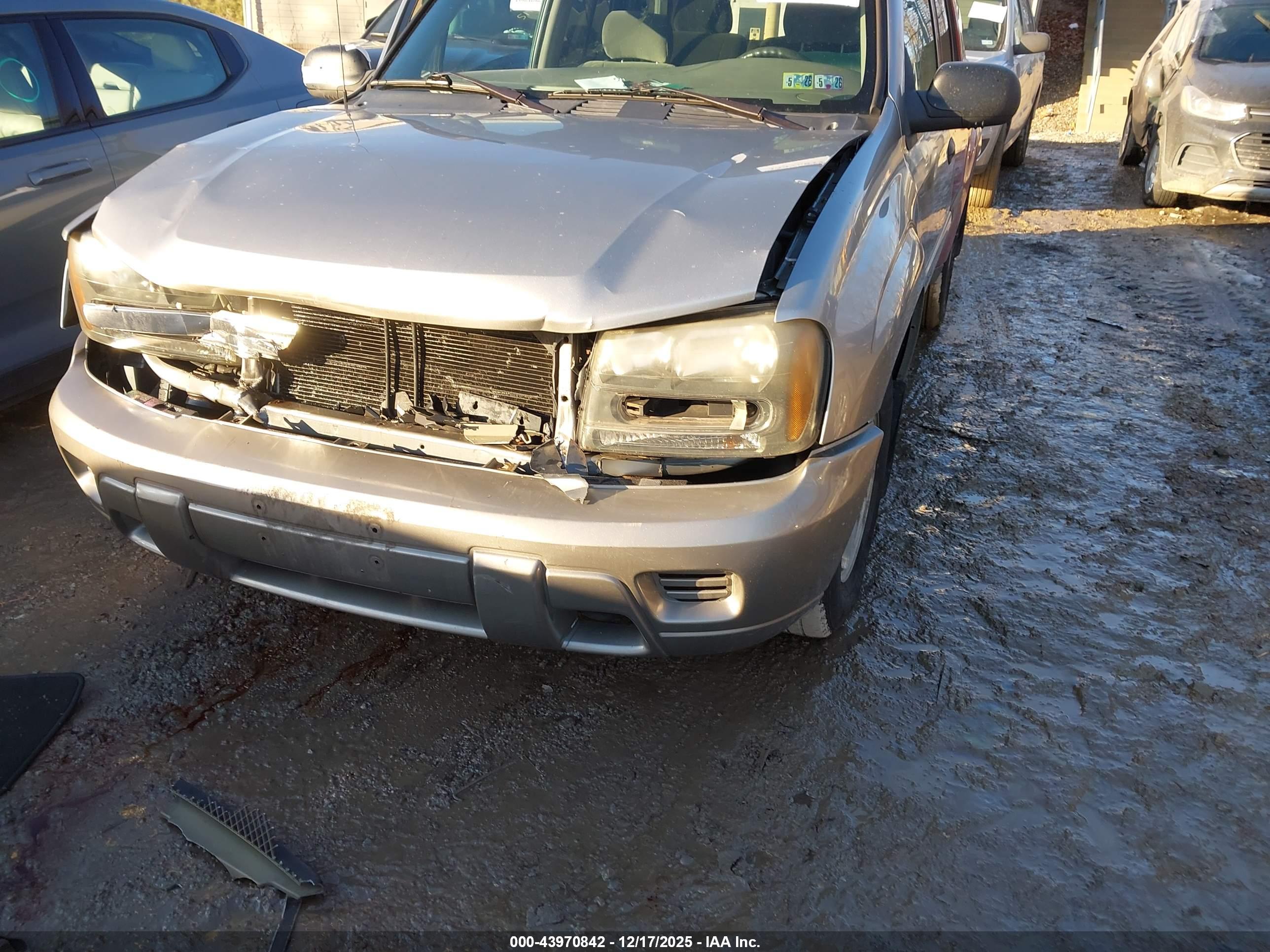 CHEVROLET TRAILBLAZER image 6