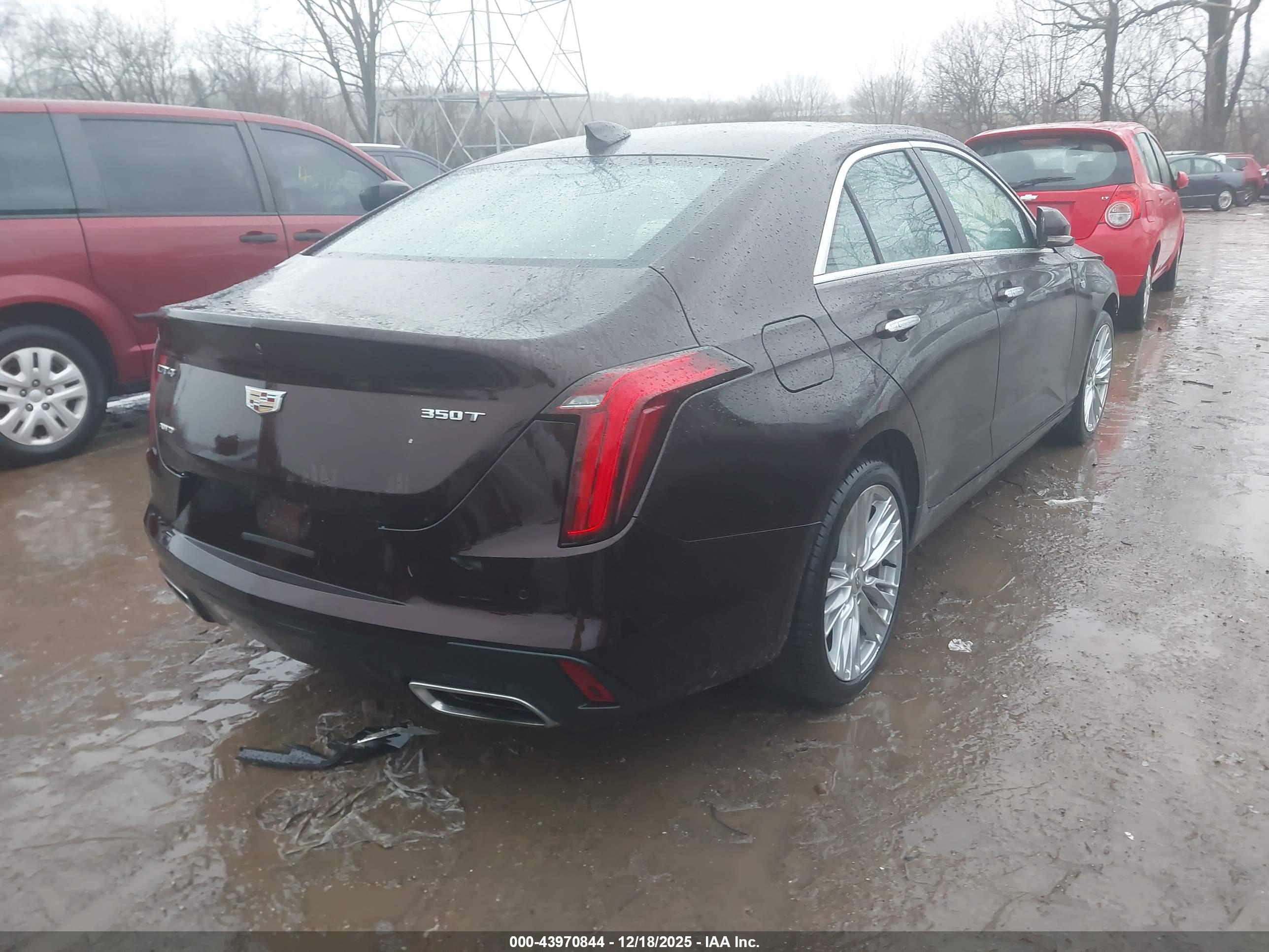CADILLAC CT4 image 4