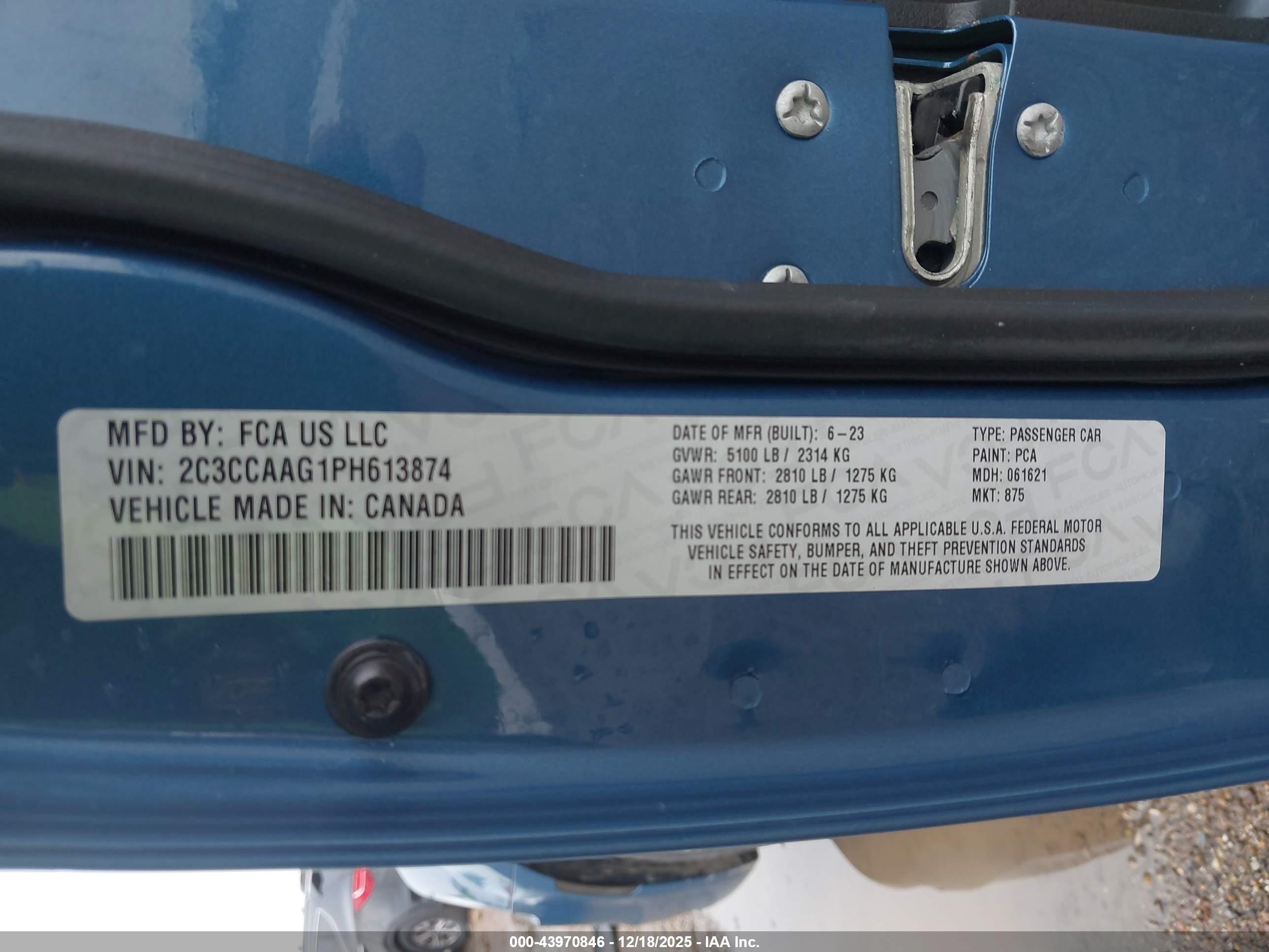 CHRYSLER 300 image 9