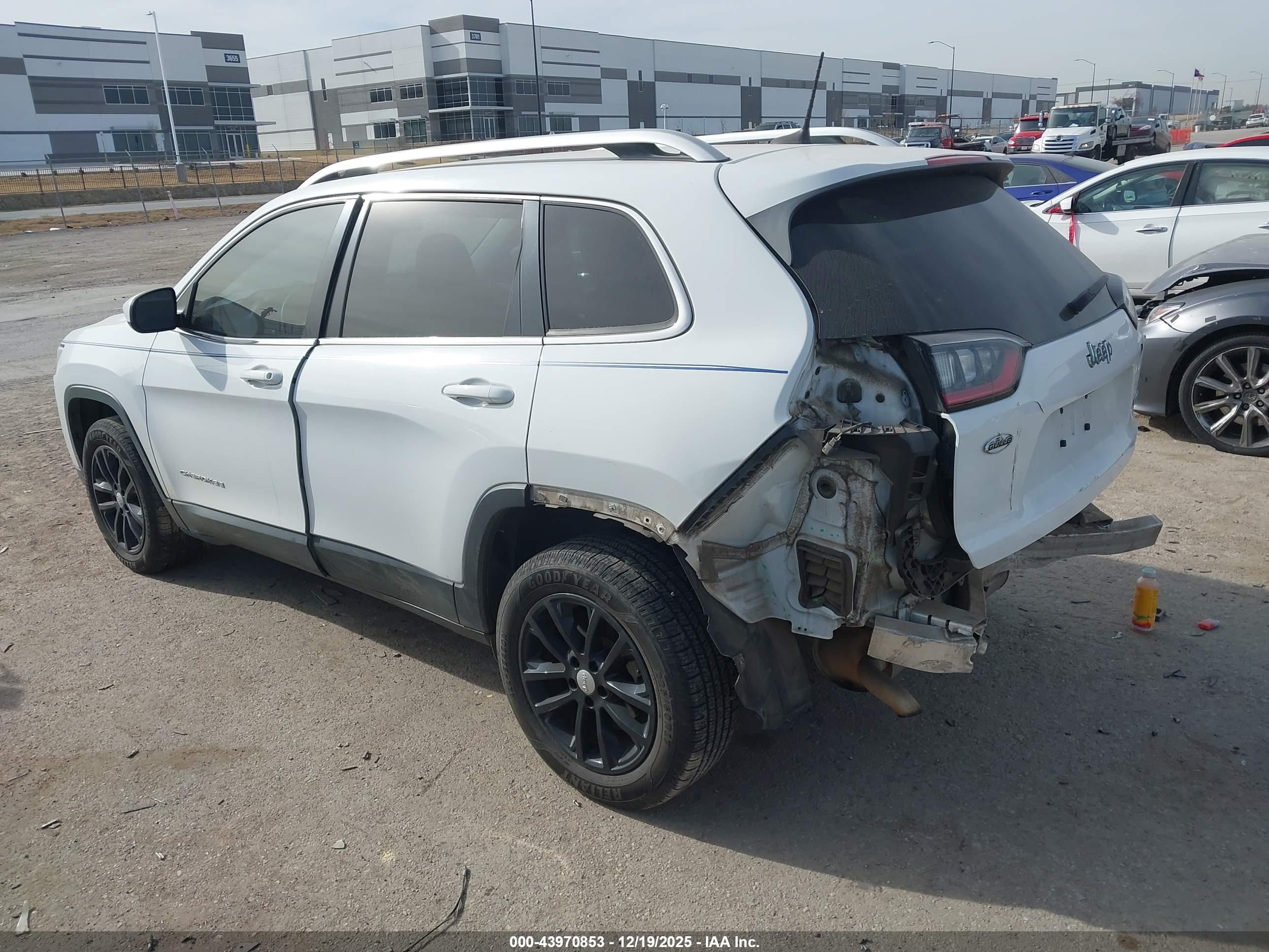JEEP CHEROKEE image 3