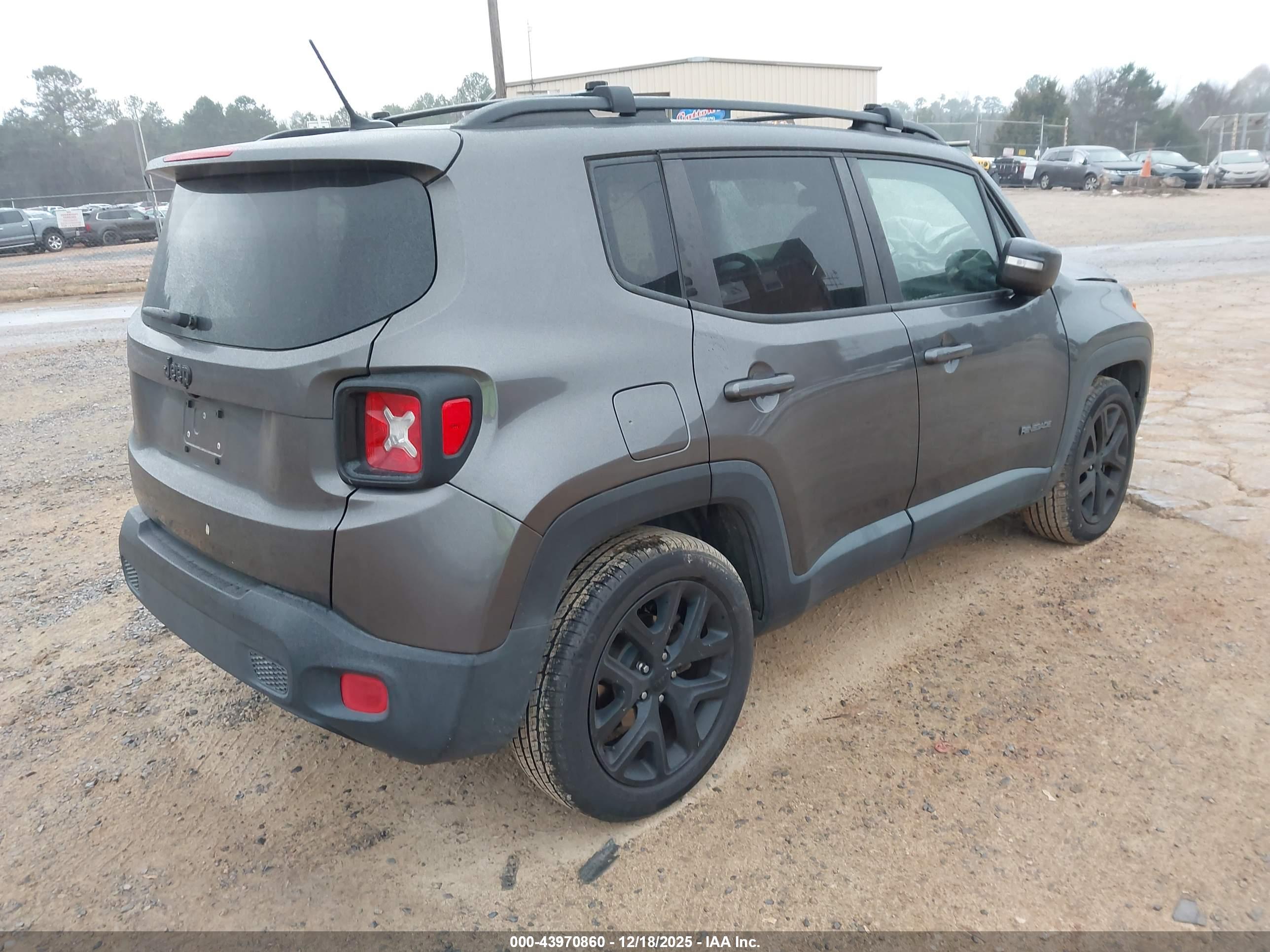 JEEP RENEGADE image 4