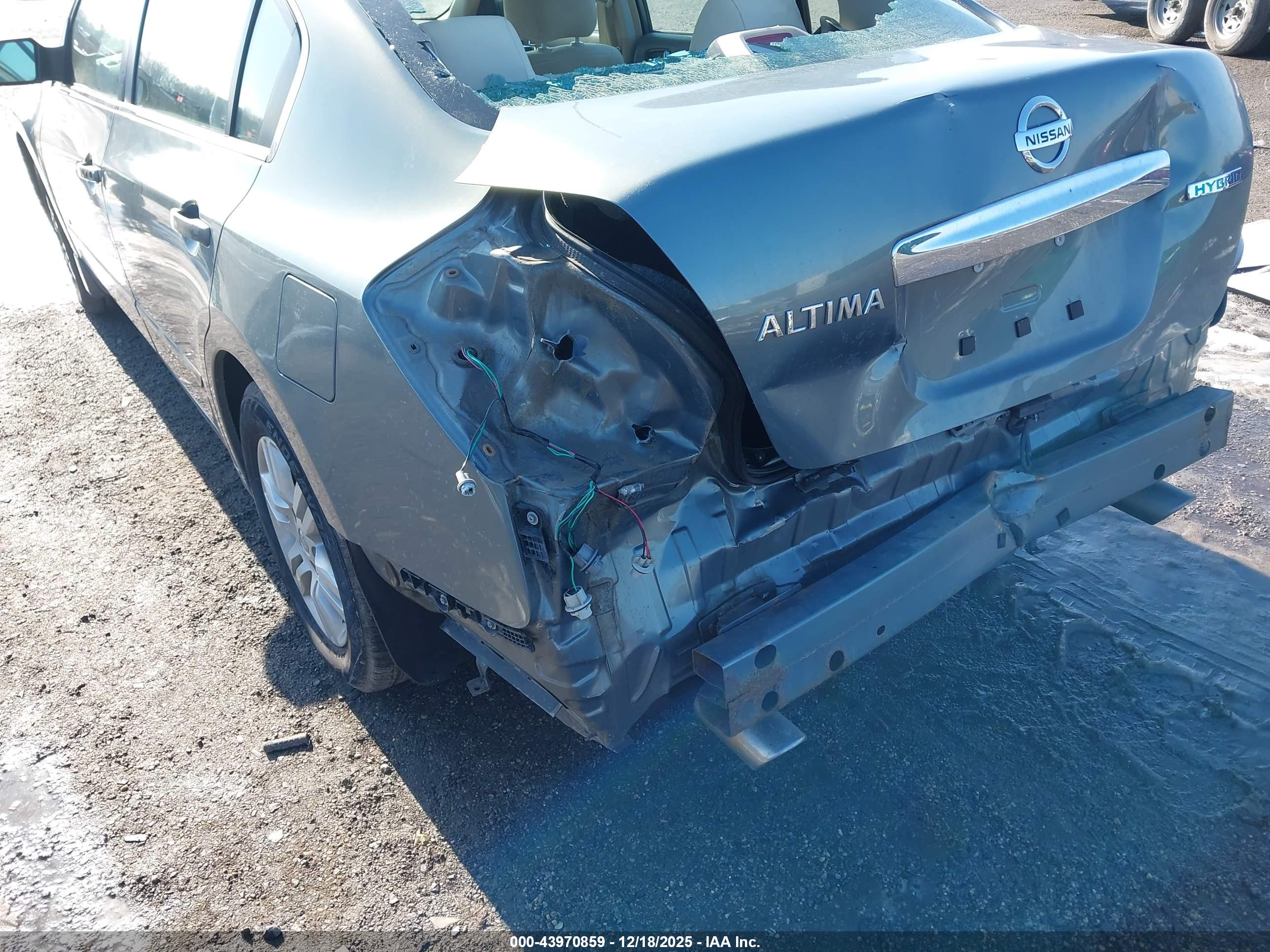 NISSAN ALTIMA image 6