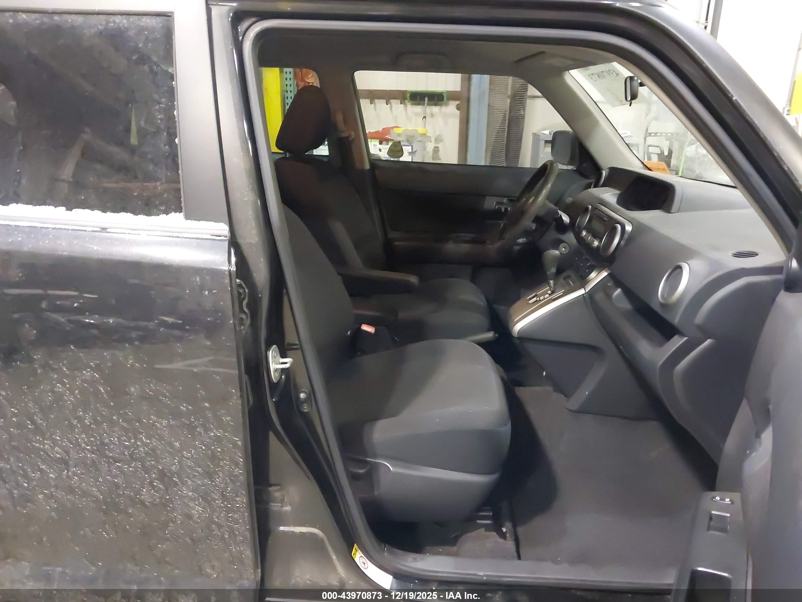 SCION XB image 5