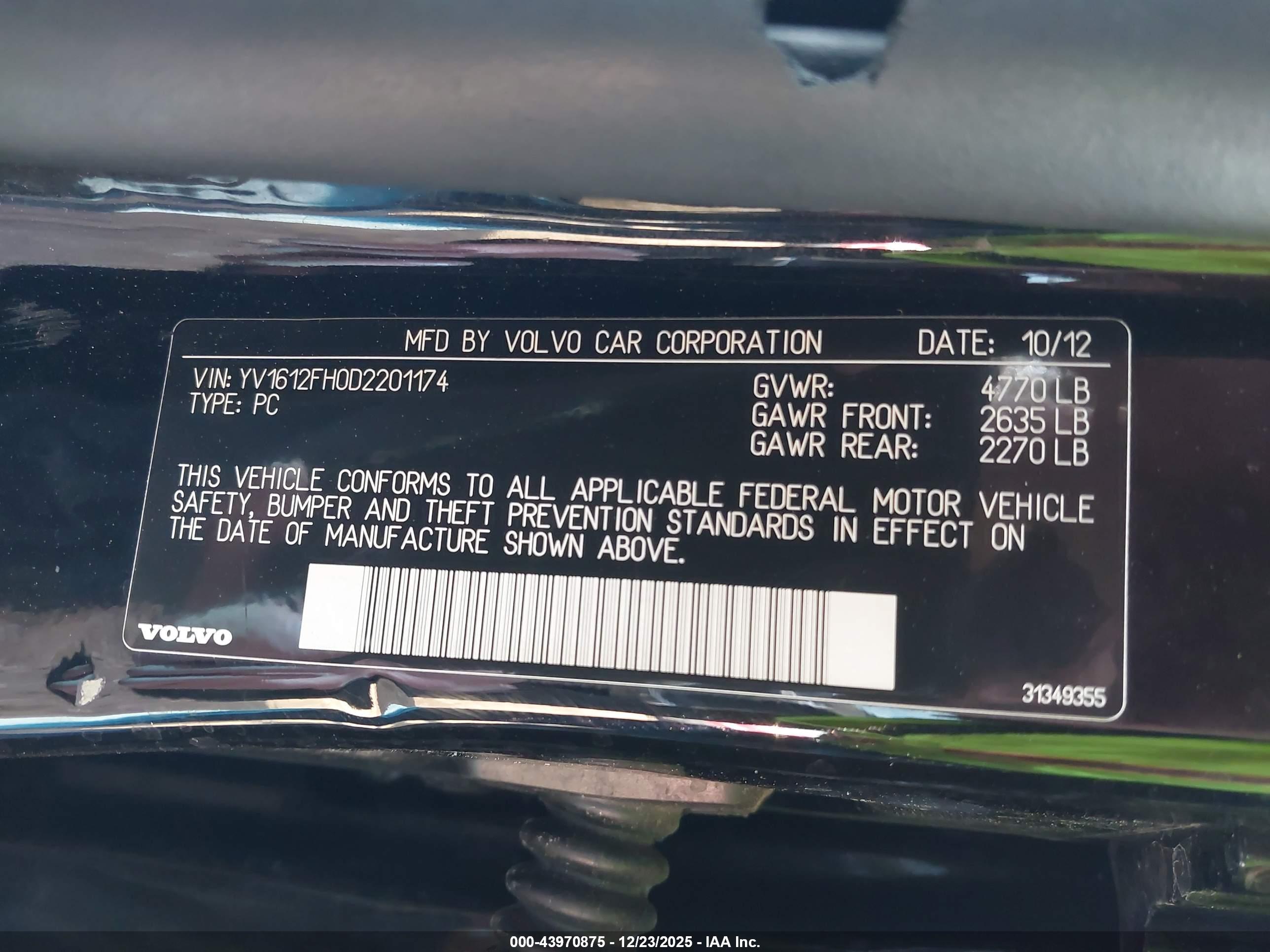 VOLVO S60 image 9