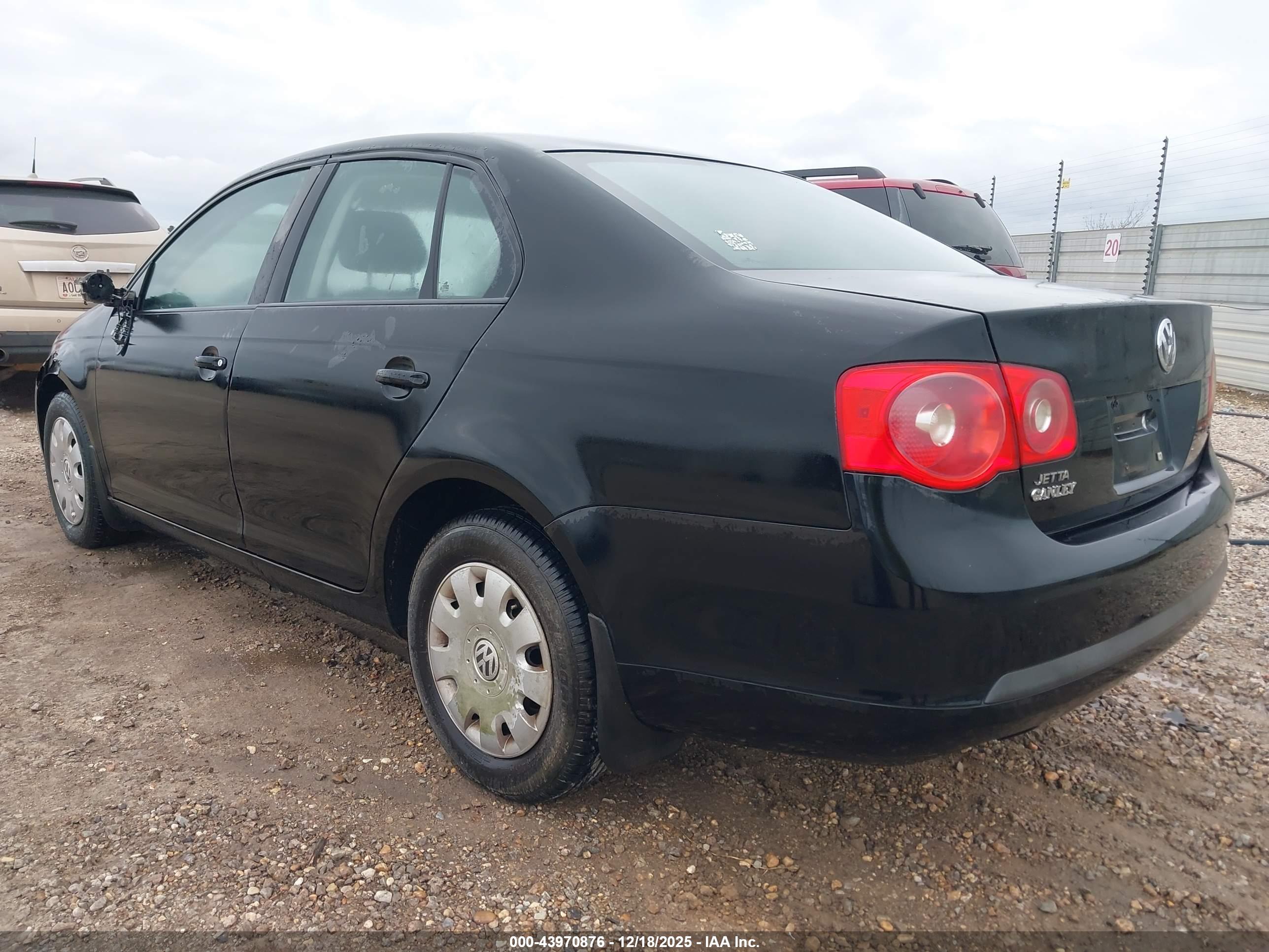 VOLKSWAGEN JETTA image 3