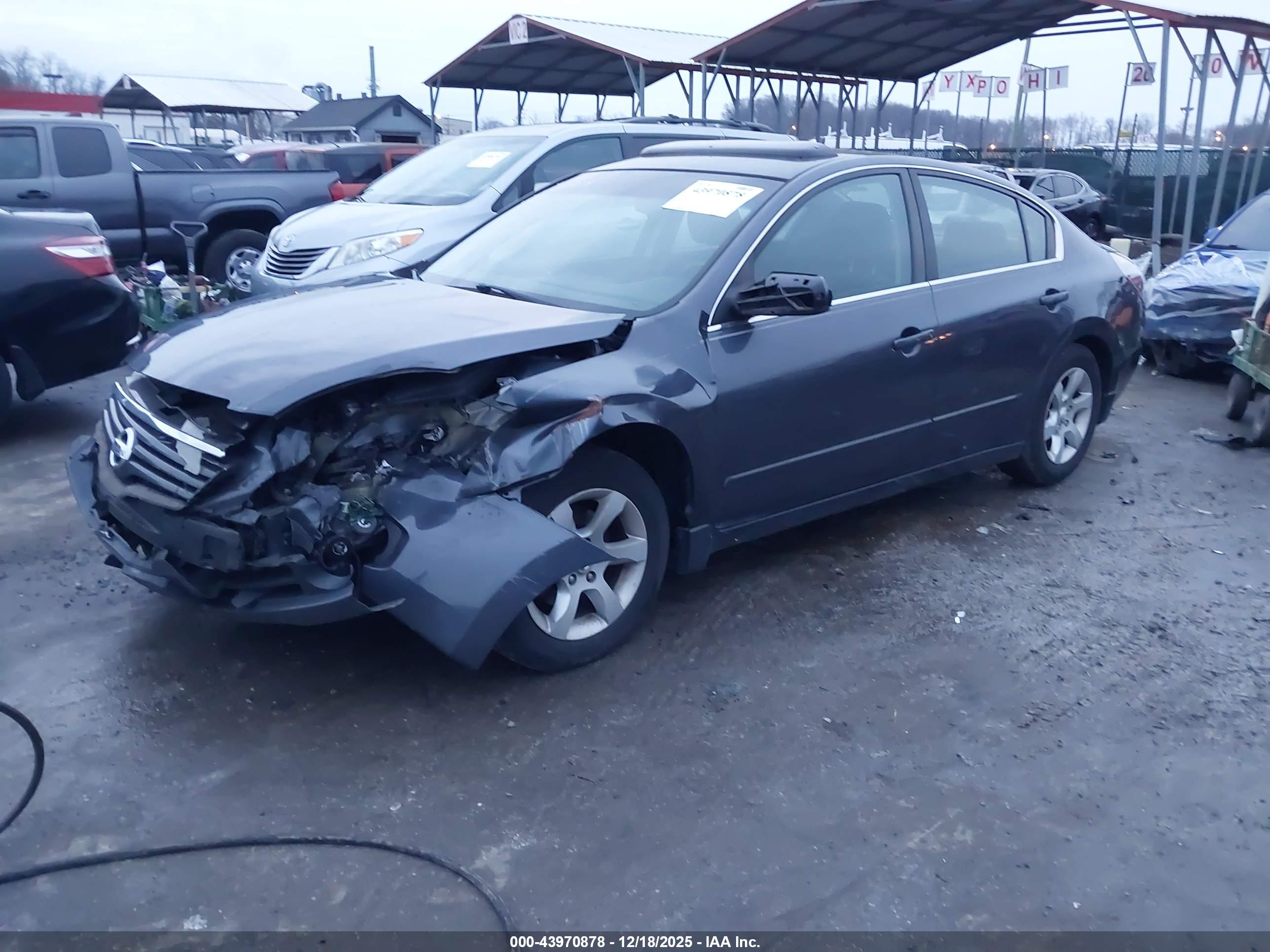 NISSAN ALTIMA image 2