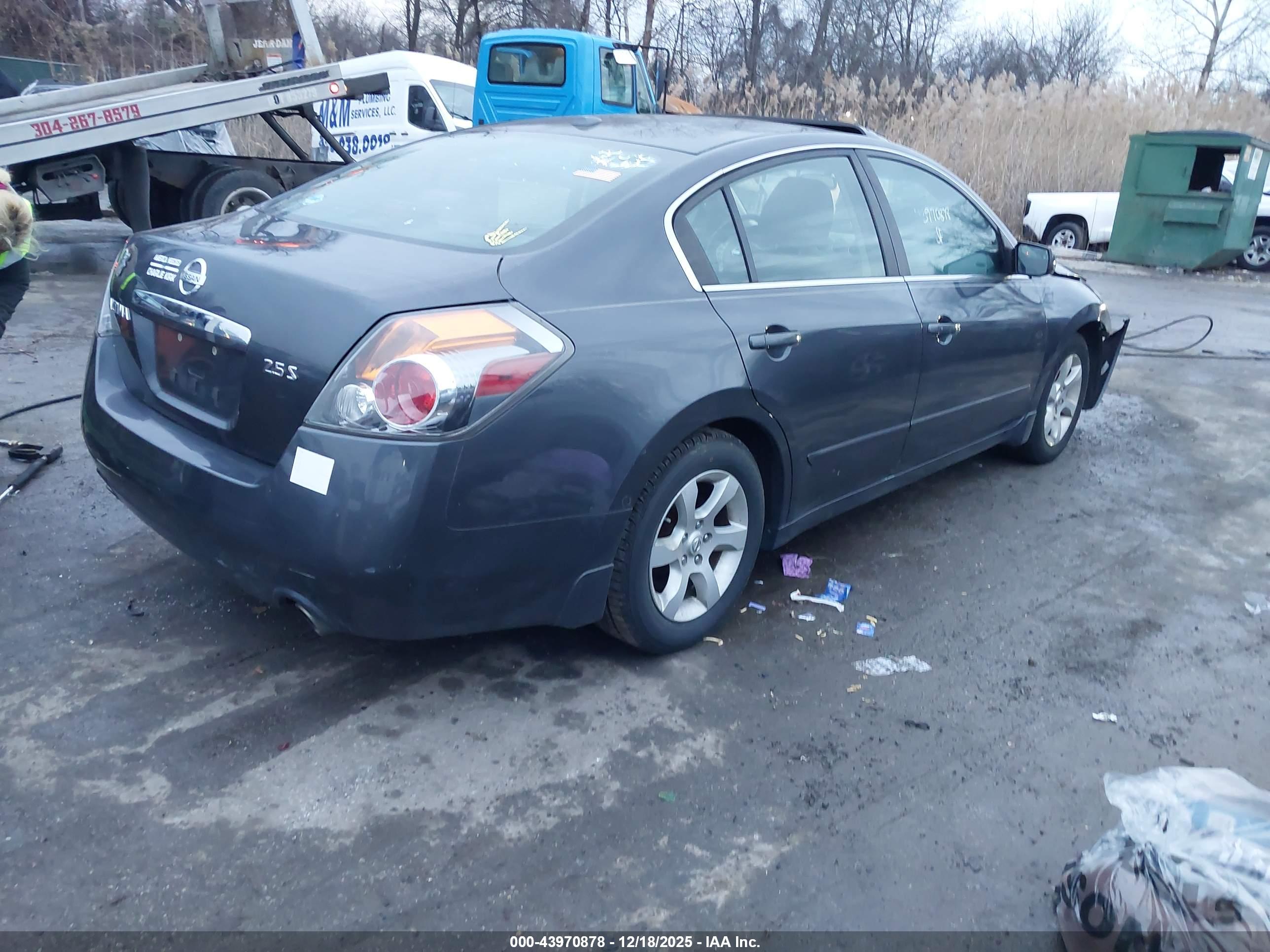 NISSAN ALTIMA image 4