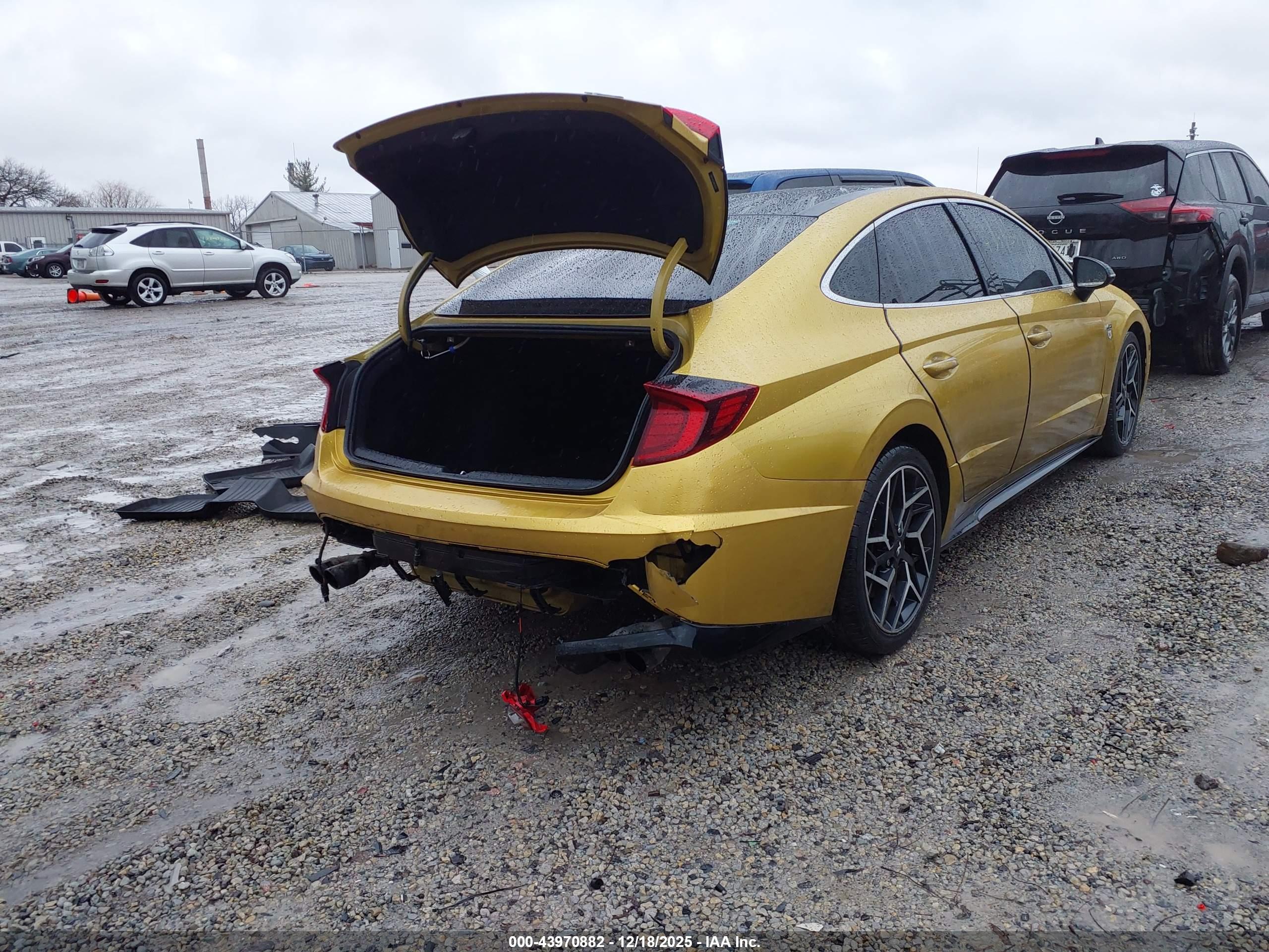 HYUNDAI SONATA image 4