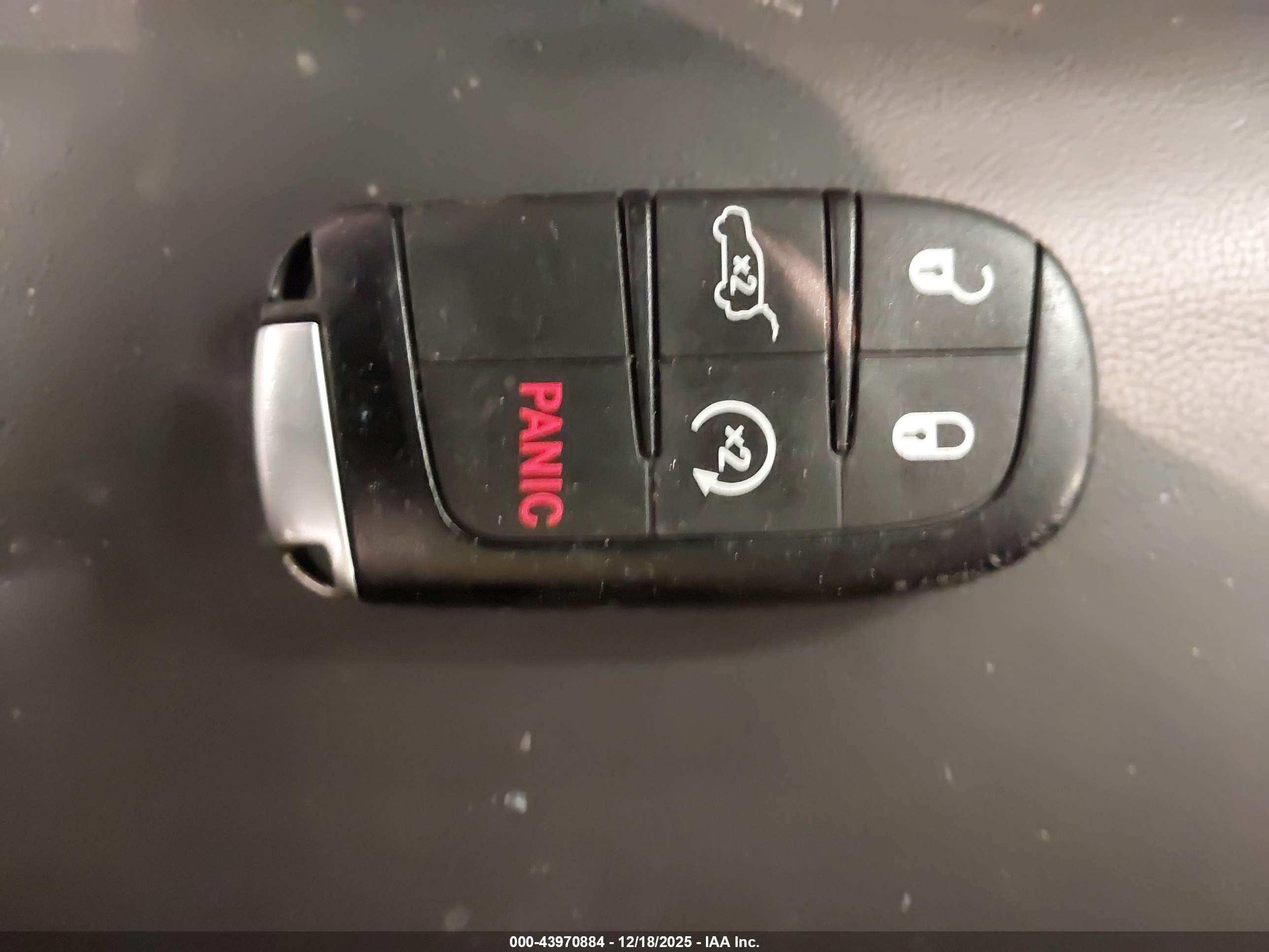 JEEP GRAND image 11