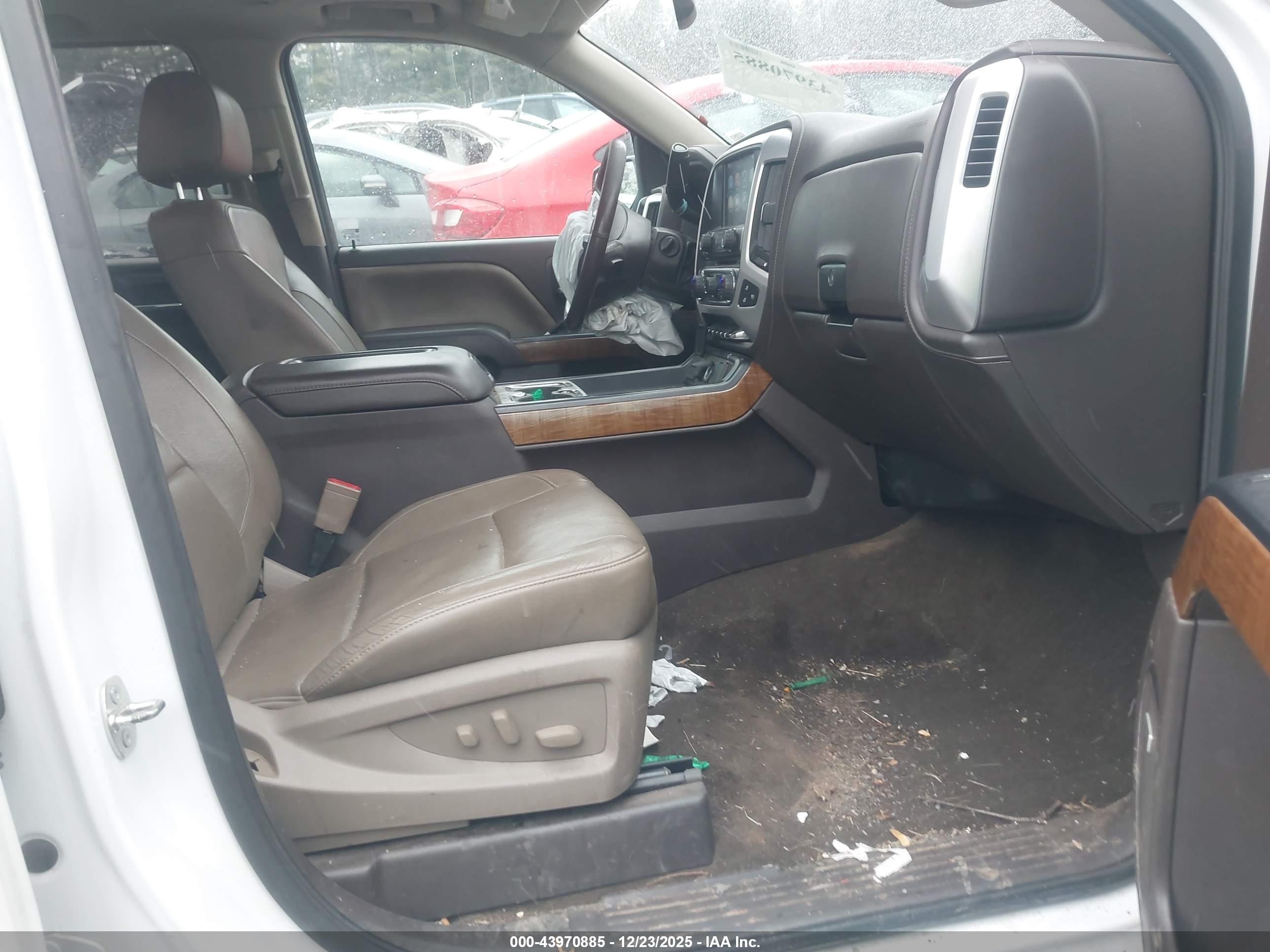 GMC SIERRA image 5