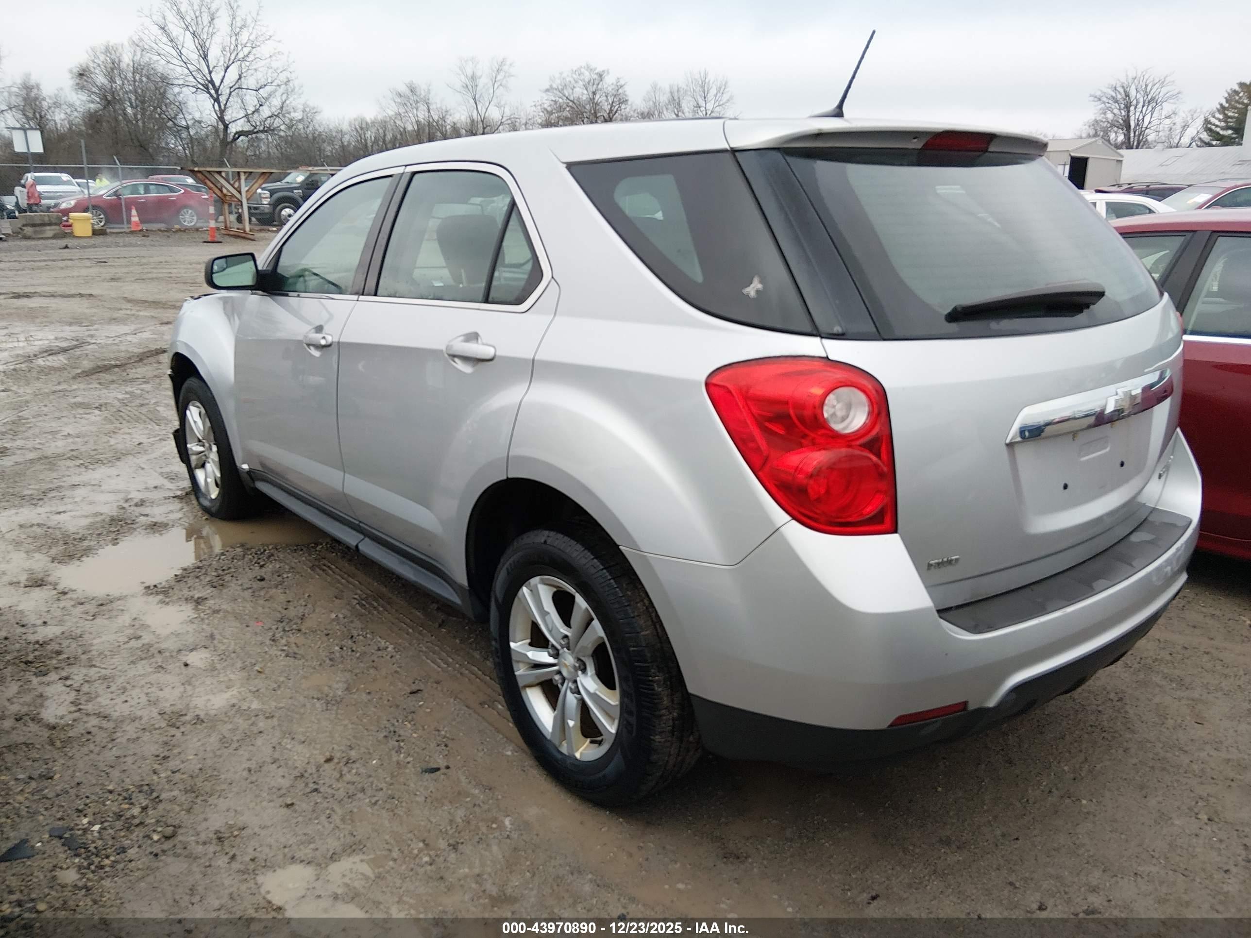 CHEVROLET EQUINOX image 3