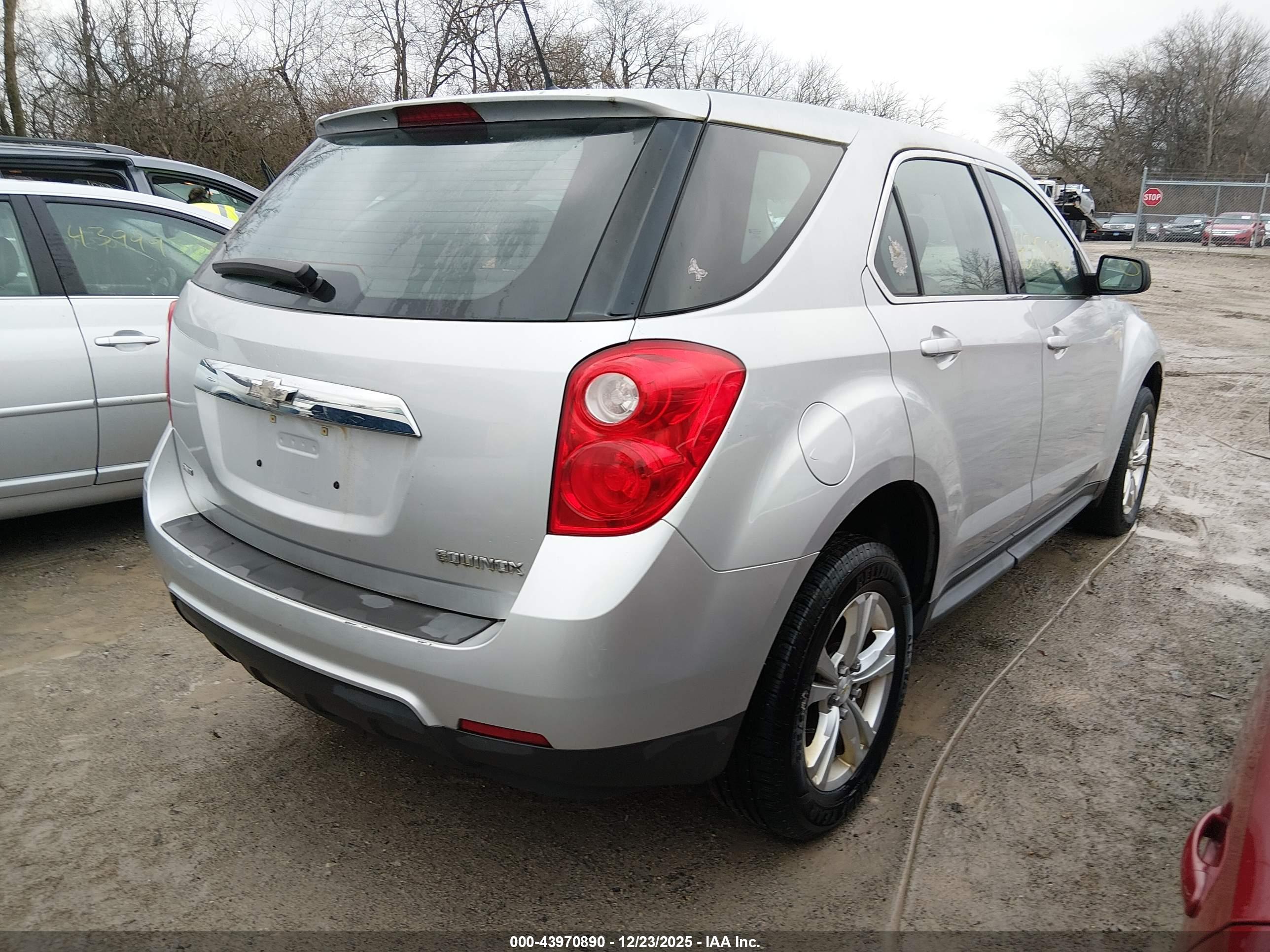 CHEVROLET EQUINOX image 4