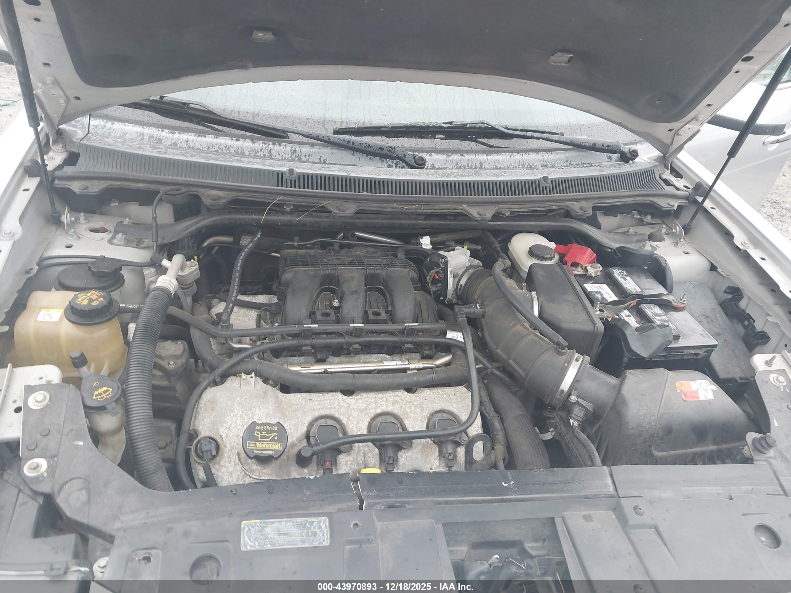 FORD FLEX image 10