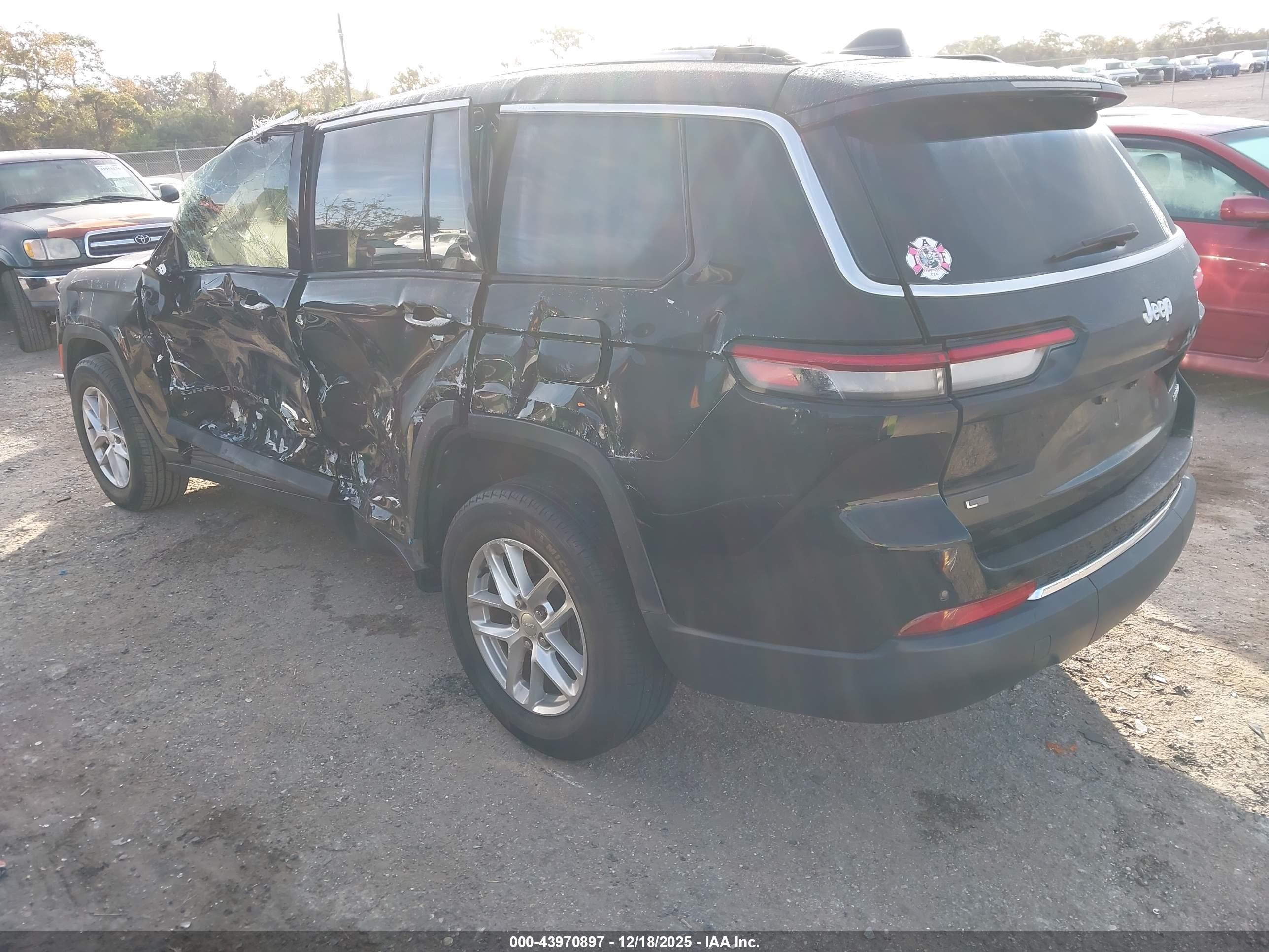 JEEP GRAND image 3