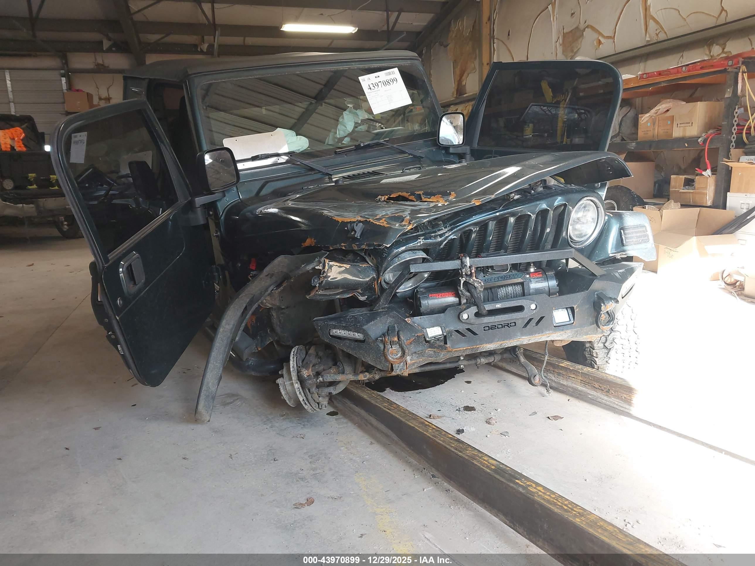 JEEP WRANGLER image 6