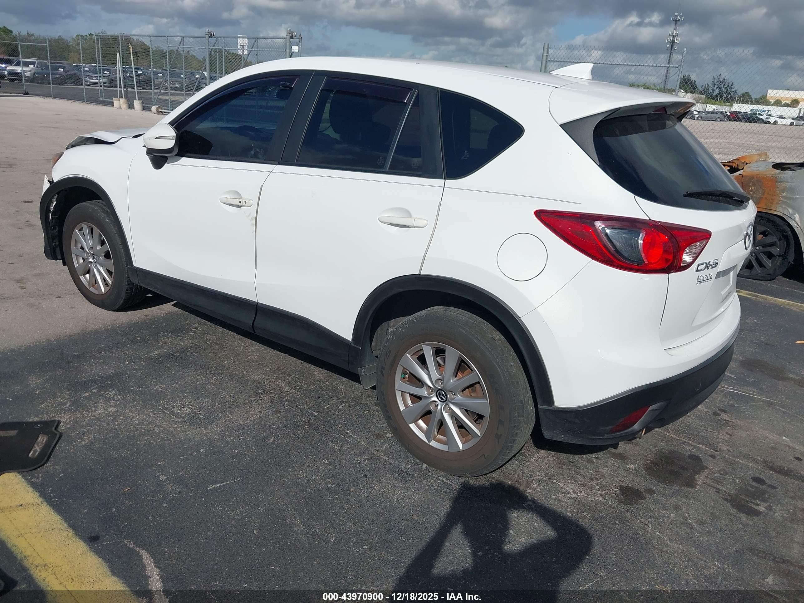 MAZDA CX-5 image 3