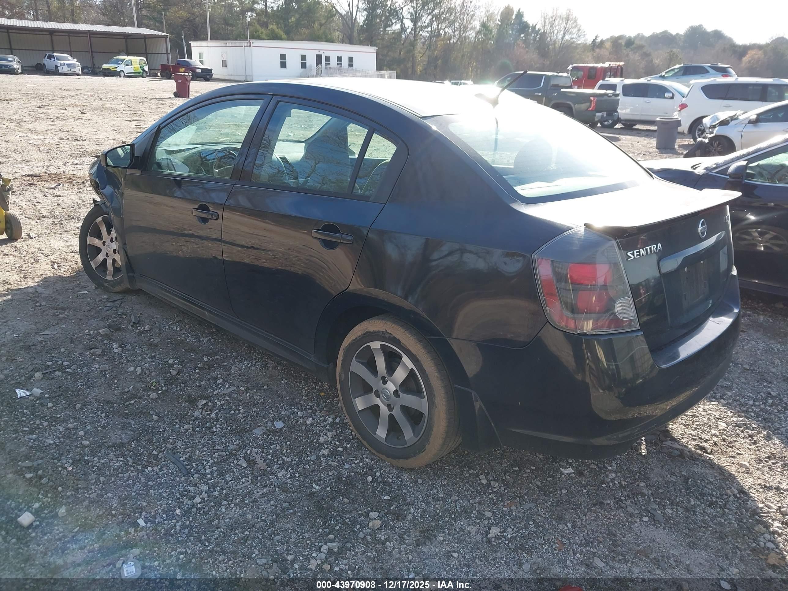 NISSAN SENTRA image 3