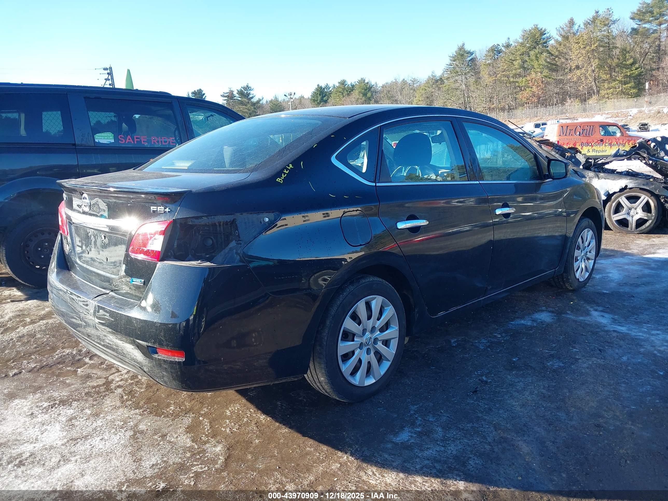 NISSAN SENTRA image 4
