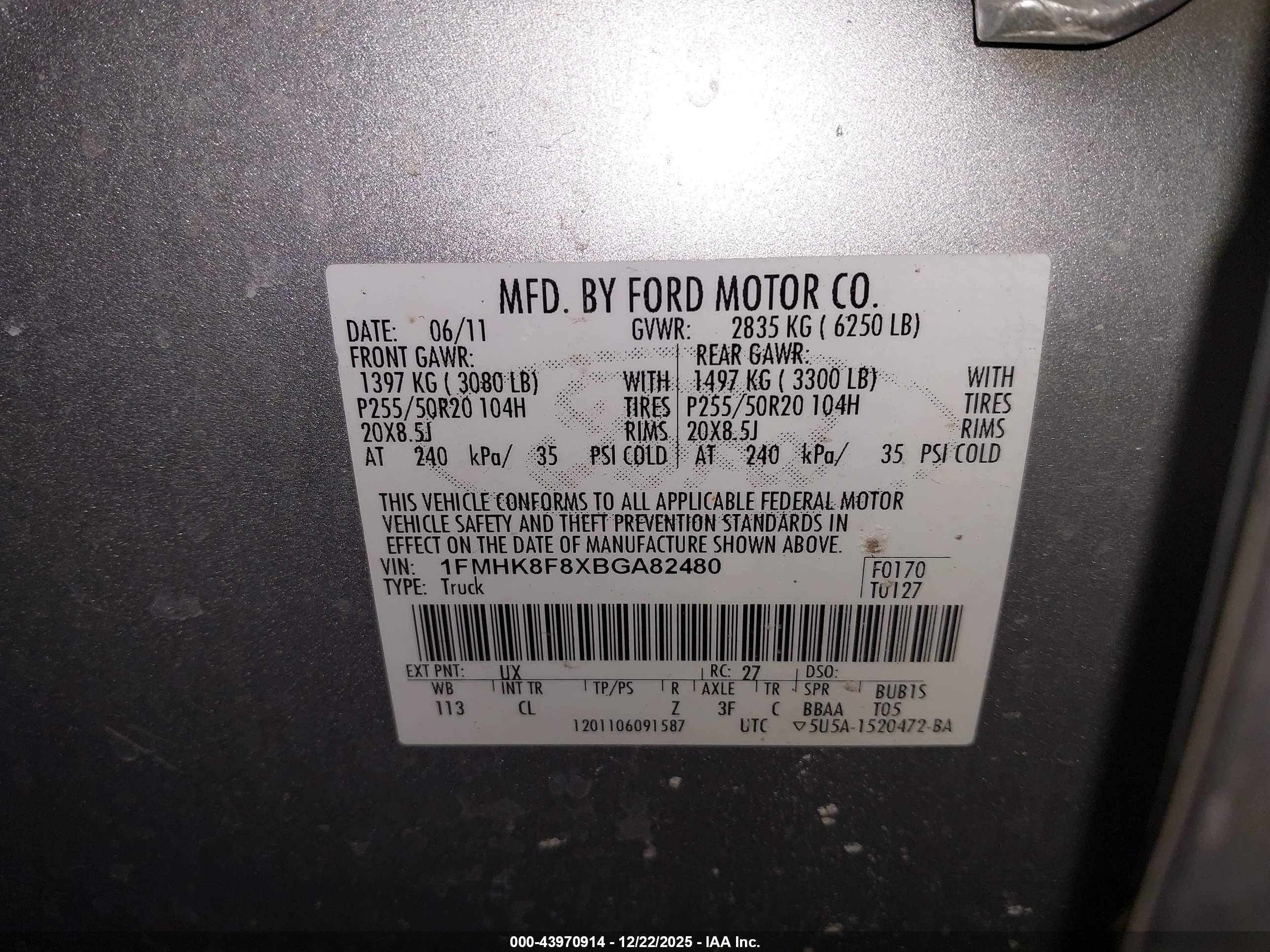FORD EXPLORER image 9