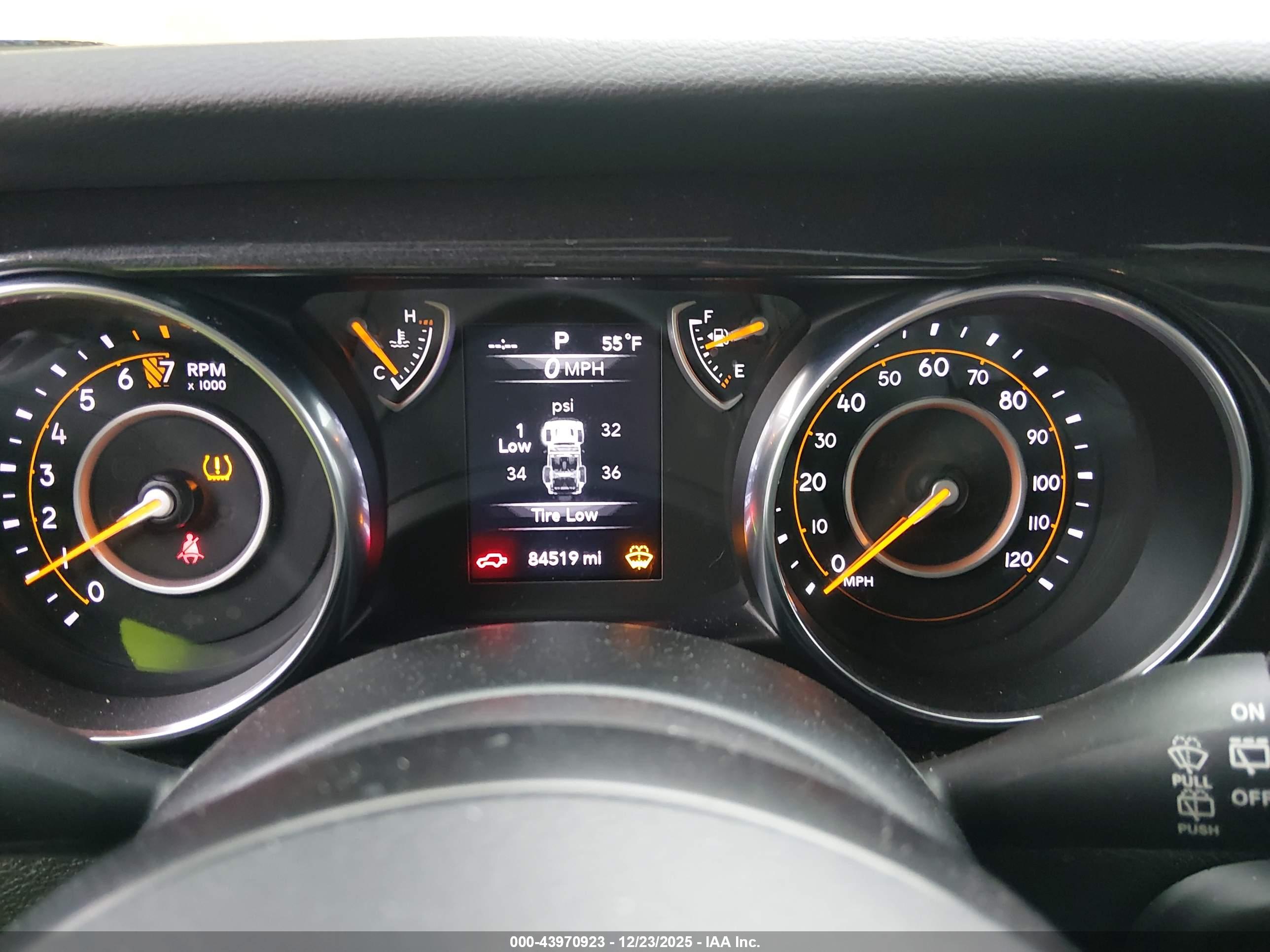 JEEP WRANGLER image 7